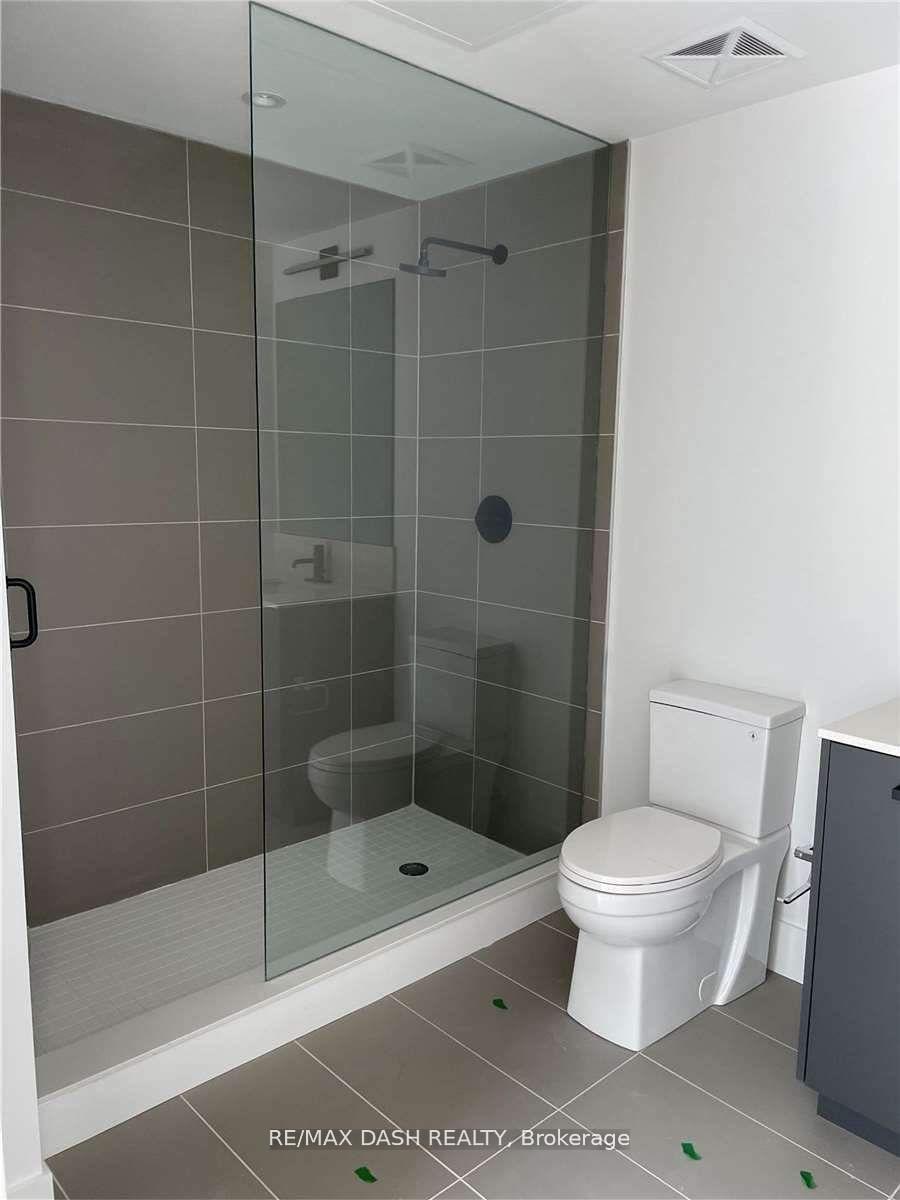 Photo 6 of Unit 305, 1888 Queen Street E, Toronto, The Beaches — HOMEH