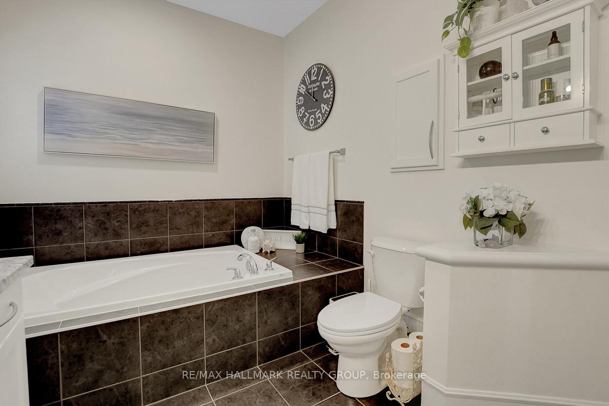 Photo 21 of 114 August Lily Crescent, Ottawa, Riverside South/Gloucester Glen — HOMEH