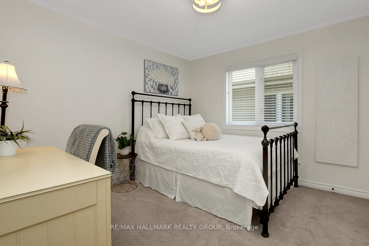 Photo 26 of 114 August Lily Crescent, Ottawa, Riverside South/Gloucester Glen — HOMEH