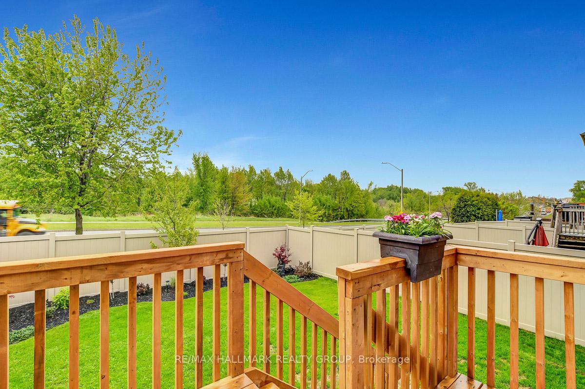 Photo 36 of 114 August Lily Crescent, Ottawa, Riverside South/Gloucester Glen — HOMEH