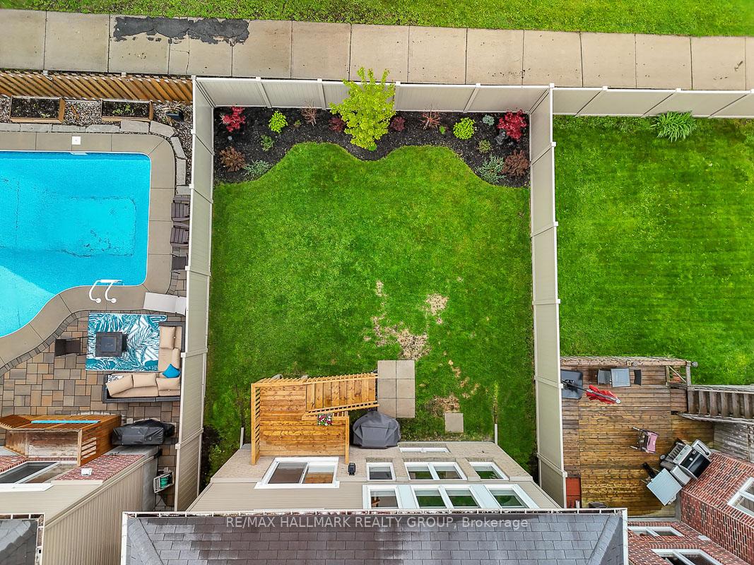 Photo 44 of 114 August Lily Crescent, Ottawa, Riverside South/Gloucester Glen — HOMEH