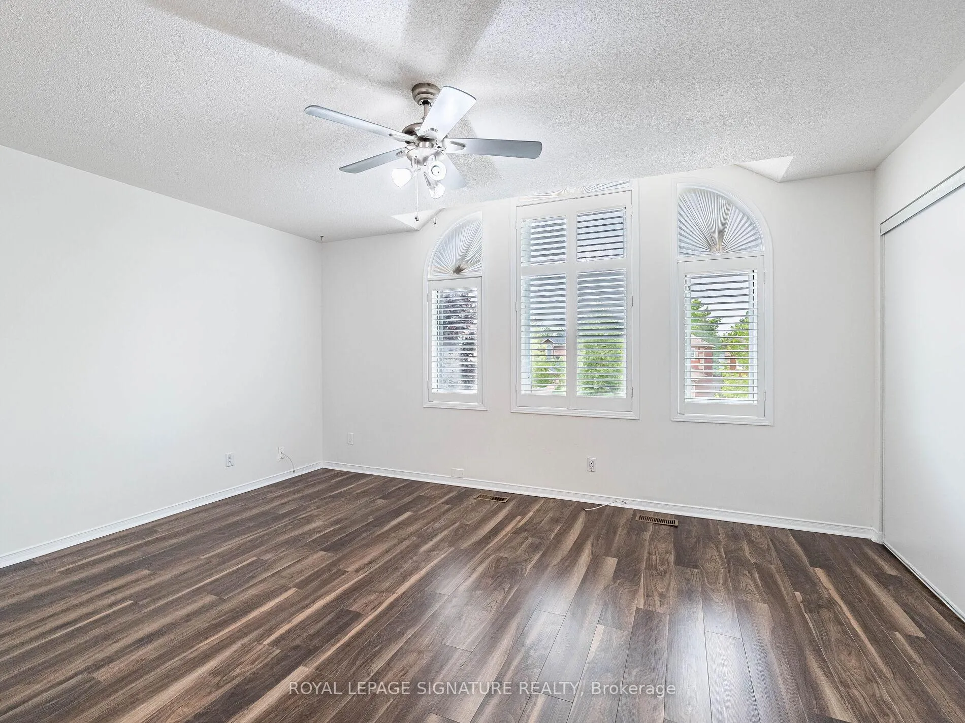 Photo 37 of 86 Valonia Drive, Brampton, Brampton North — HOMEH