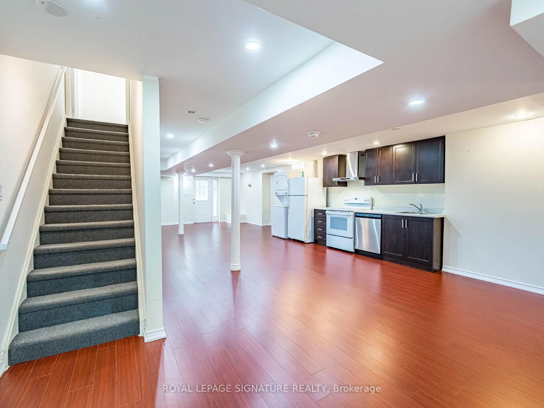 Photo 40 of 86 Valonia Drive, Brampton, Brampton North — HOMEH