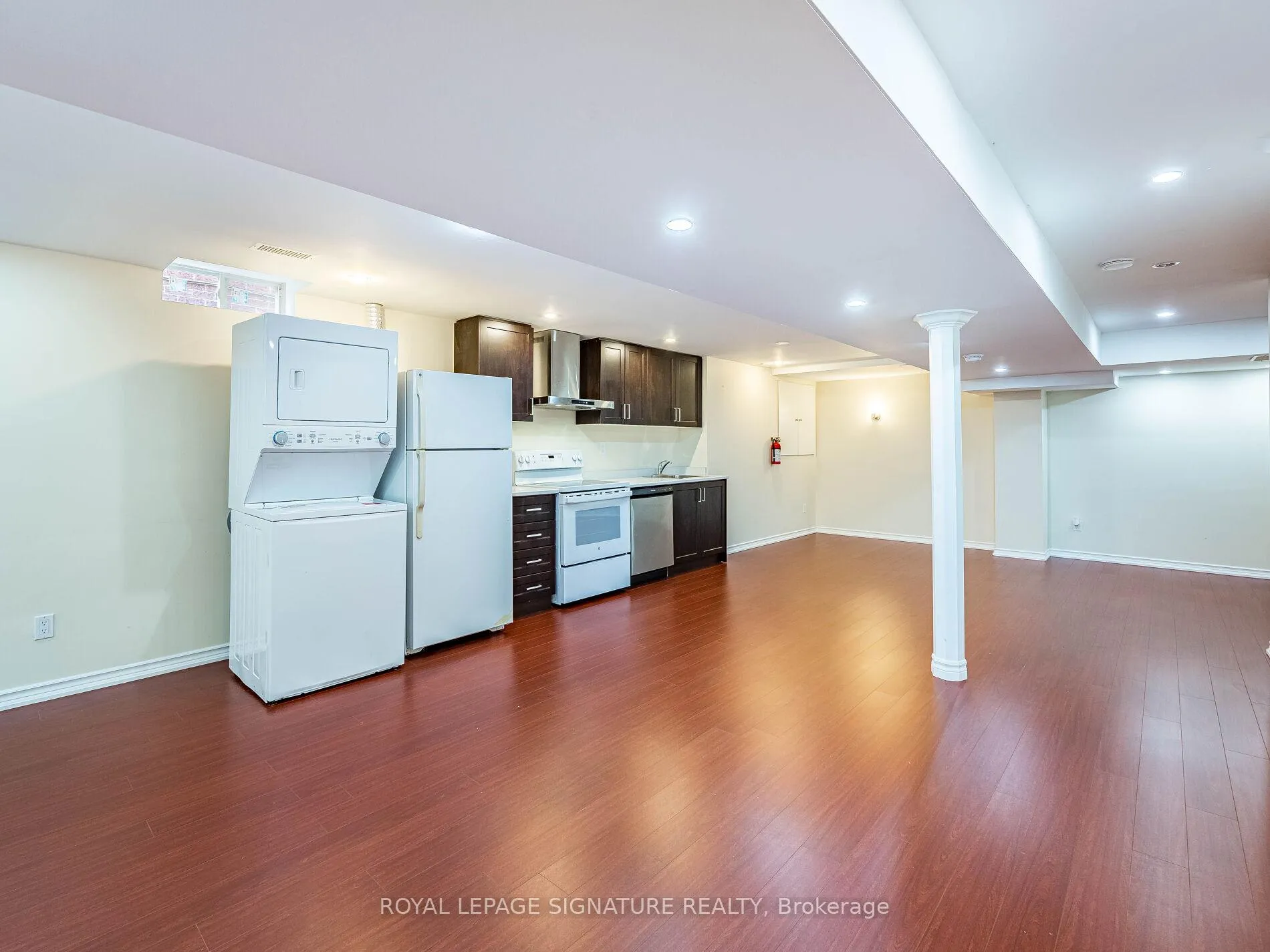 Photo 43 of 86 Valonia Drive, Brampton, Brampton North — HOMEH