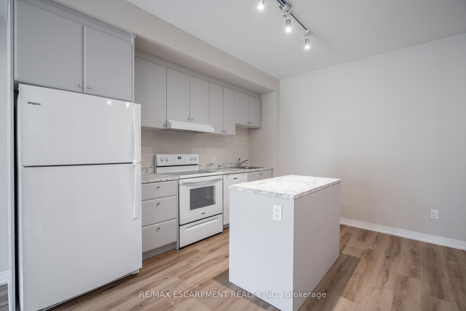 Photo 9 of Unit 142, 50 Herrick Avenue, St. Catharines, Oakdale — HOMEH
