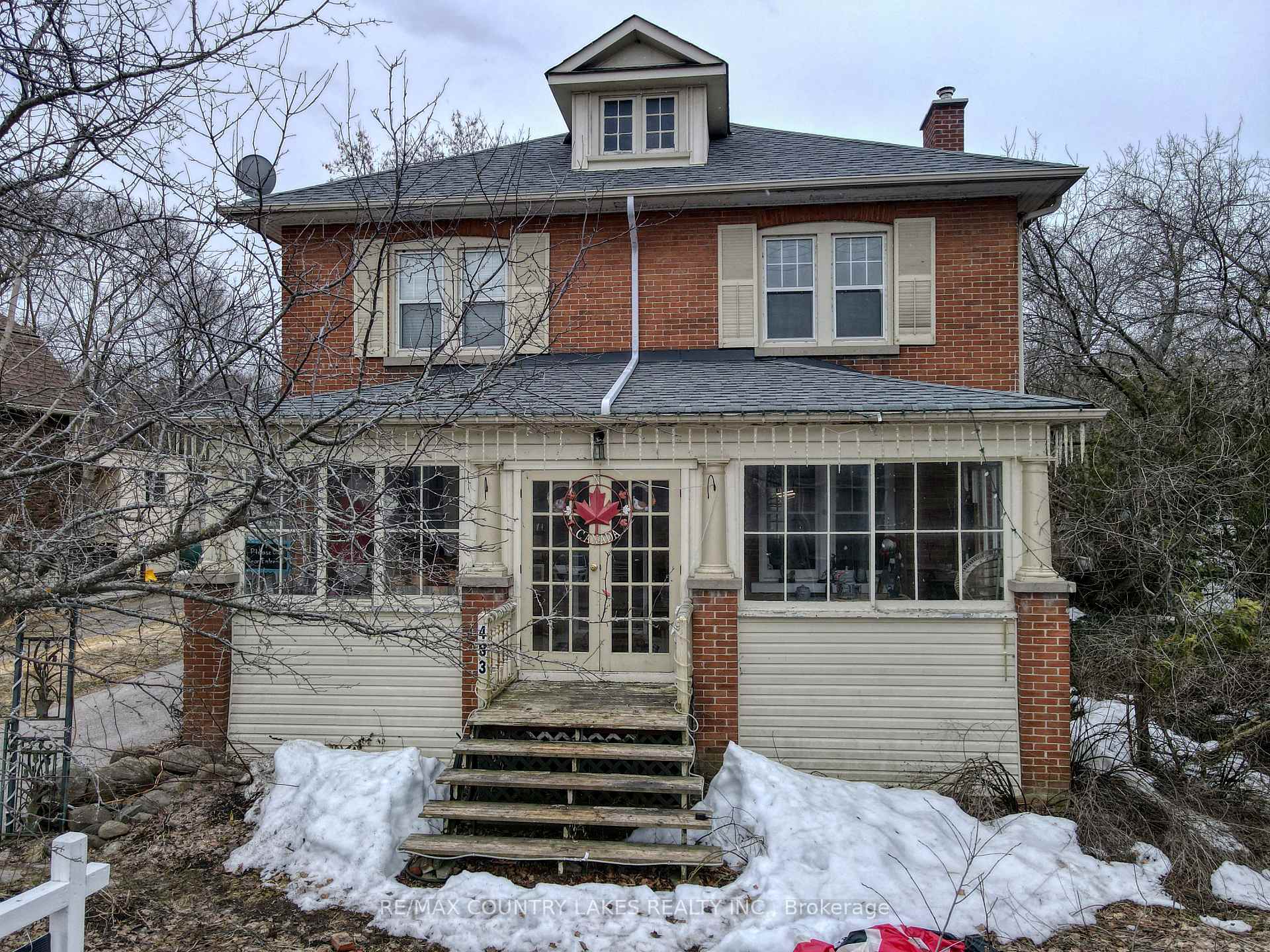 Photo 1 of 483 Simcoe Street, Brock, Beaverton — HOMEH