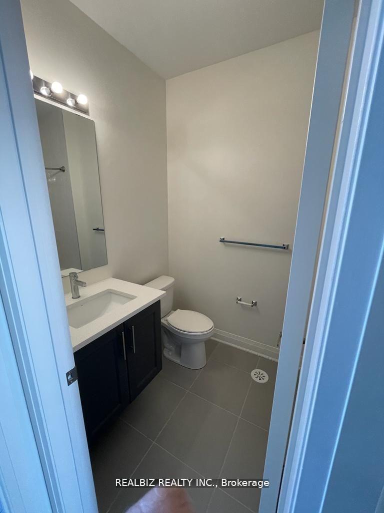 Photo 5 of 763 Port Darlington Road, Clarington, Bowmanville — HOMEH
