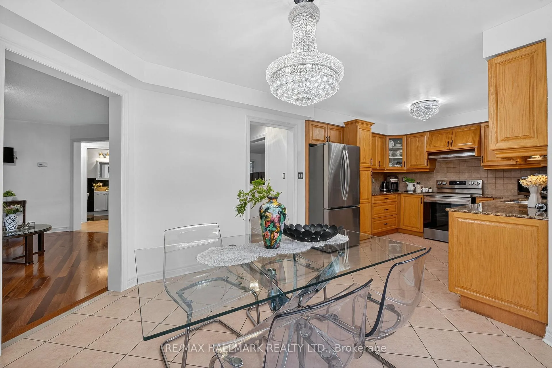 Photo 17 of 185 Harvest Moon Drive, Caledon, Bolton West — HOMEH