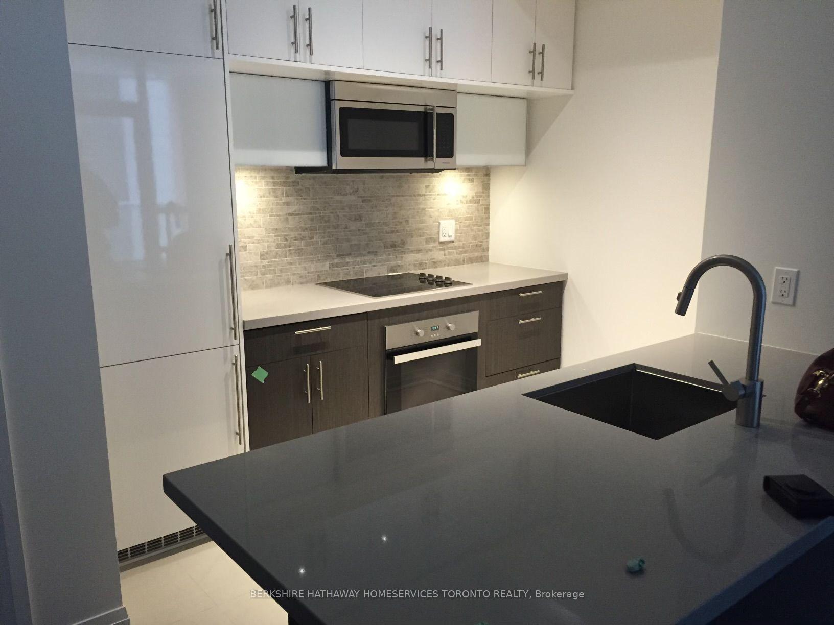 Photo 3 of Unit 1206, 8 Mercer Street, Toronto, Waterfront Communities — HOMEH