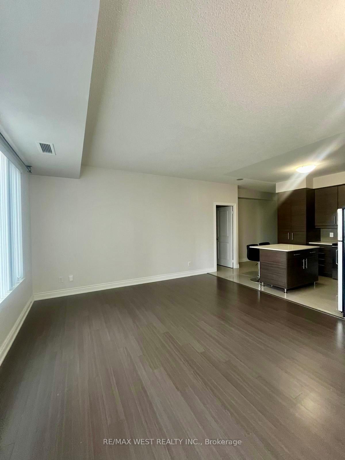 Photo 3 of Unit 716, 325 South Park Road, Markham, Commerce Valley — HOMEH