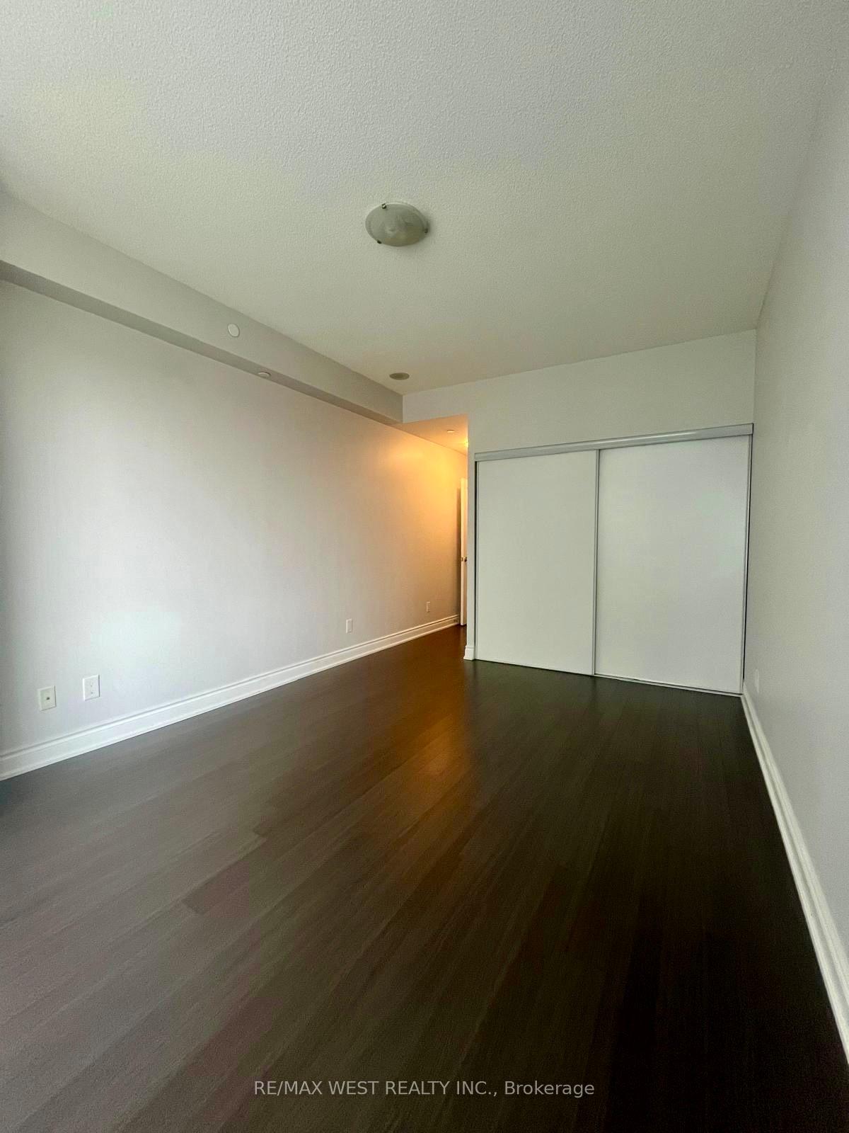 Photo 10 of Unit 716, 325 South Park Road, Markham, Commerce Valley — HOMEH