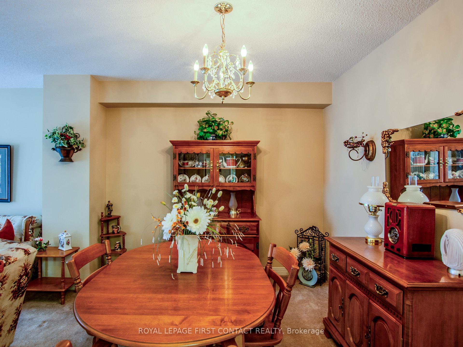 Photo 7 of 14 Carr Drive, Barrie, Letitia Heights — HOMEH