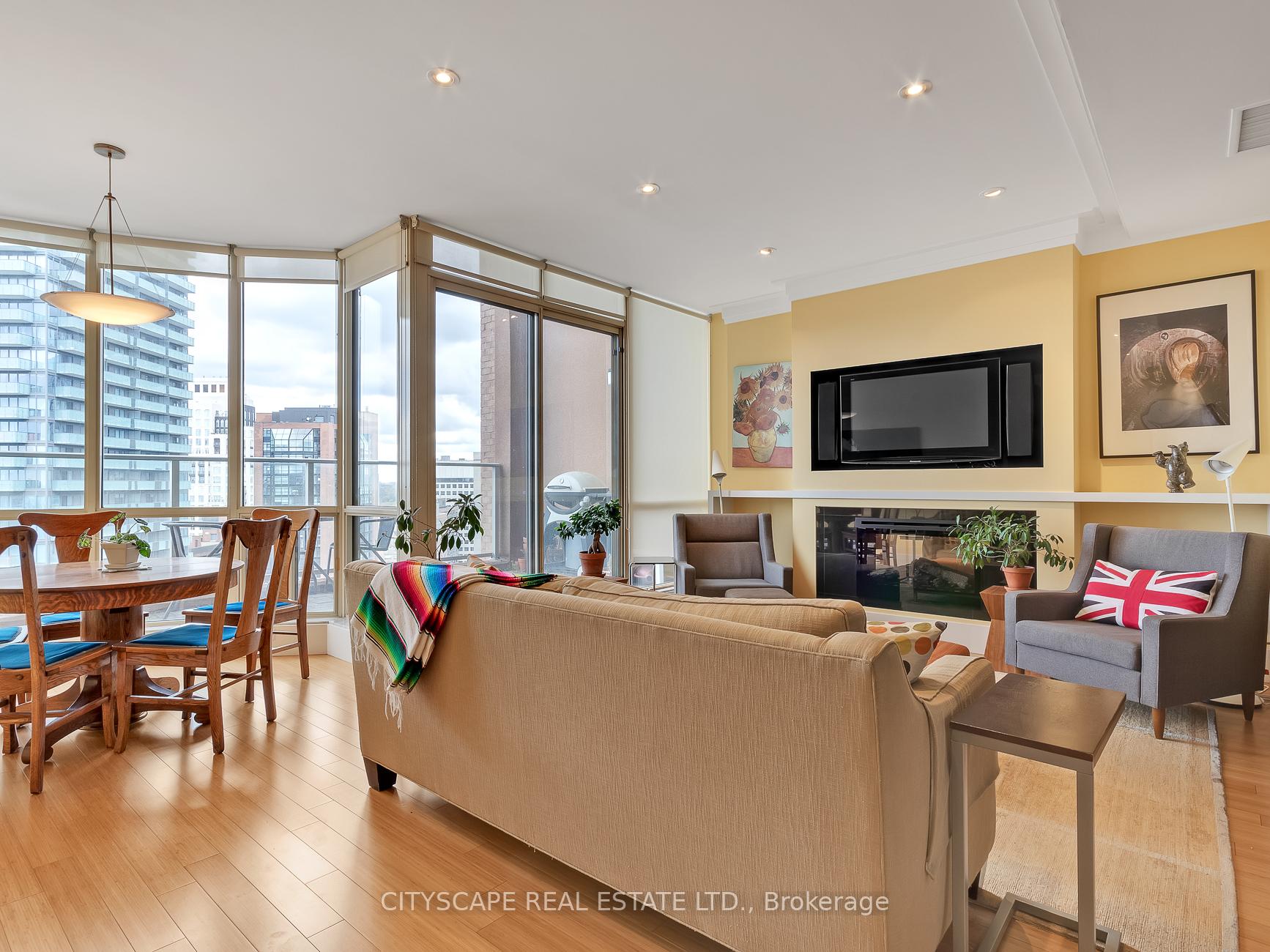 Photo 9 of Unit Ph2, 44 St. Joseph Street, Toronto, Bay Street Corridor — HOMEH