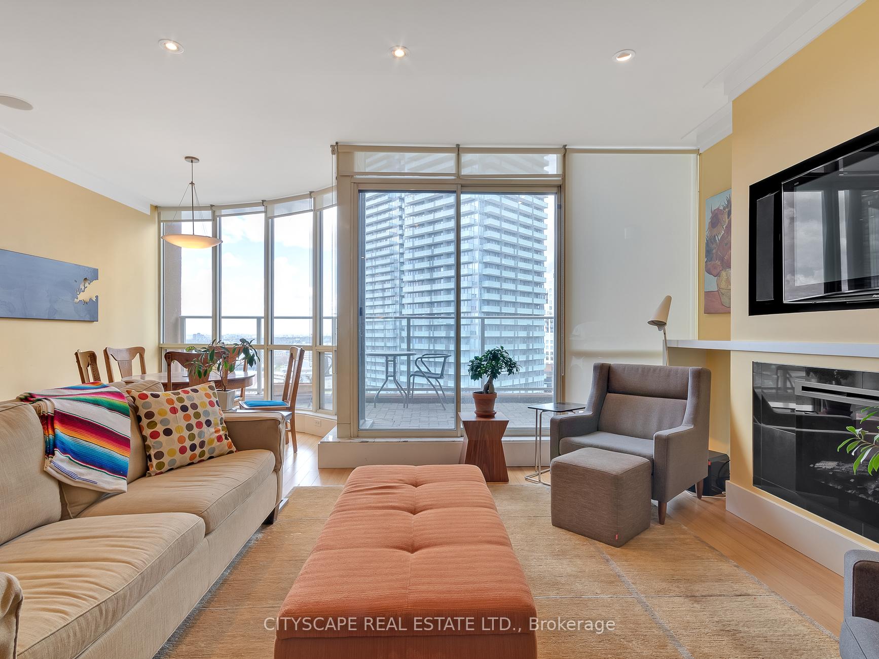 Photo 6 of Unit Ph2, 44 St. Joseph Street, Toronto, Bay Street Corridor — HOMEH