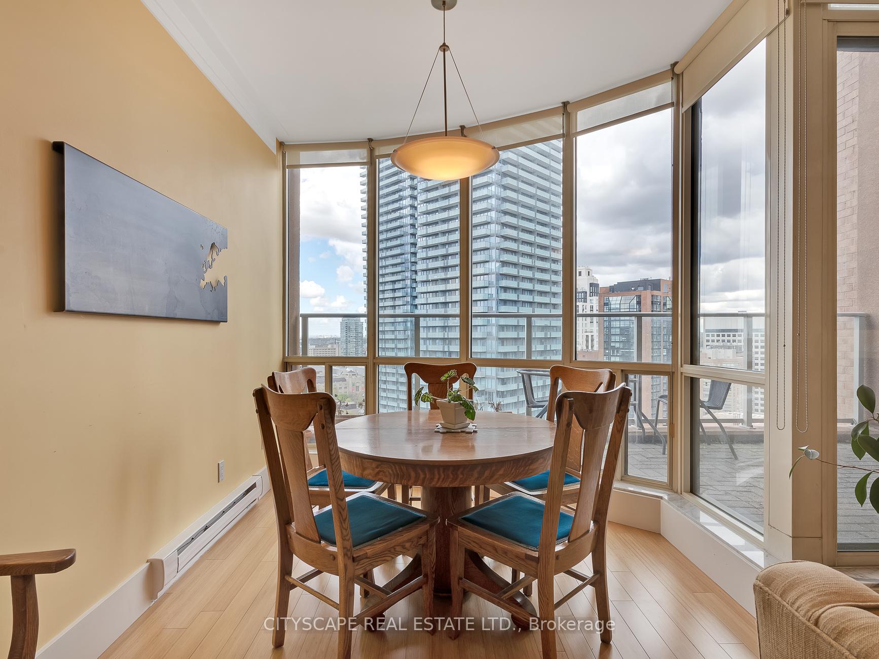 Photo 10 of Unit Ph2, 44 St. Joseph Street, Toronto, Bay Street Corridor — HOMEH