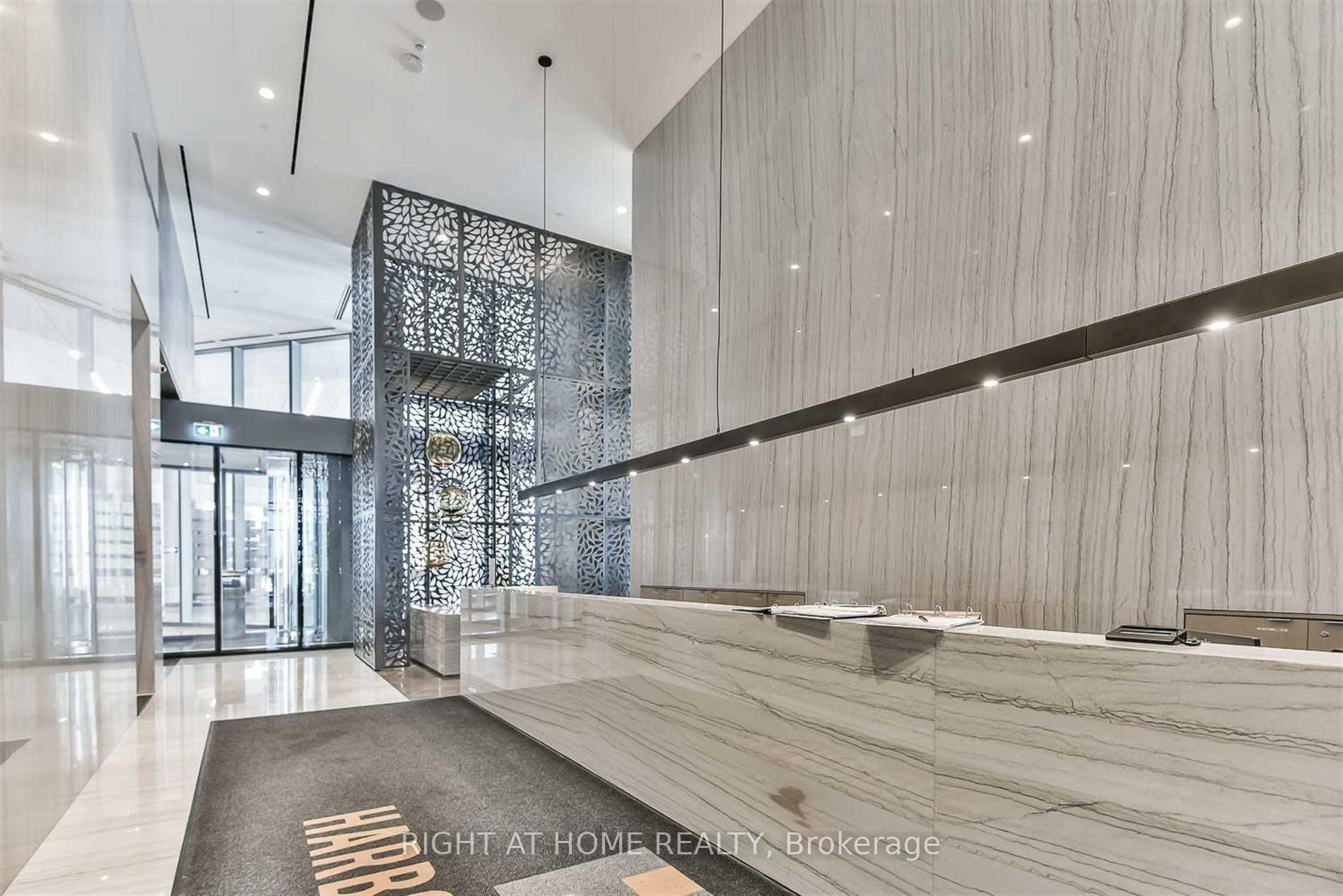 Photo 4 of Unit 5801, 88 Harbour Street, Toronto, Waterfront Communities — HOMEH