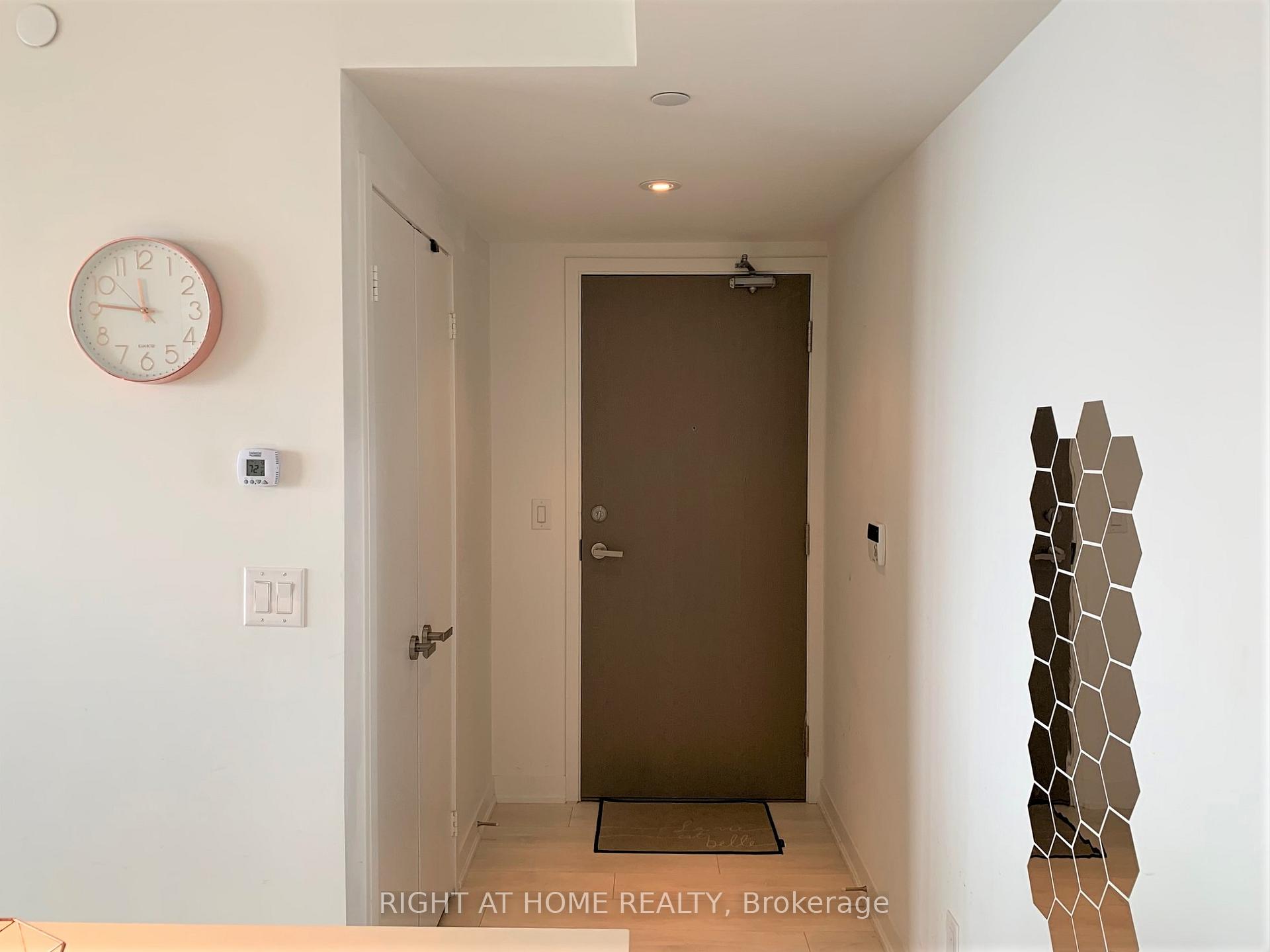 Photo 7 of Unit 5801, 88 Harbour Street, Toronto, Waterfront Communities — HOMEH