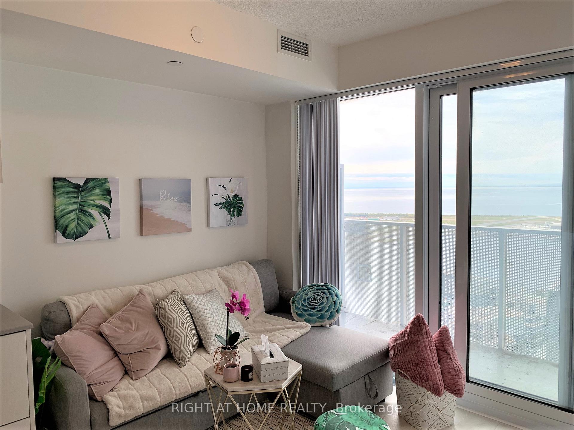 Photo 12 of Unit 5801, 88 Harbour Street, Toronto, Waterfront Communities — HOMEH