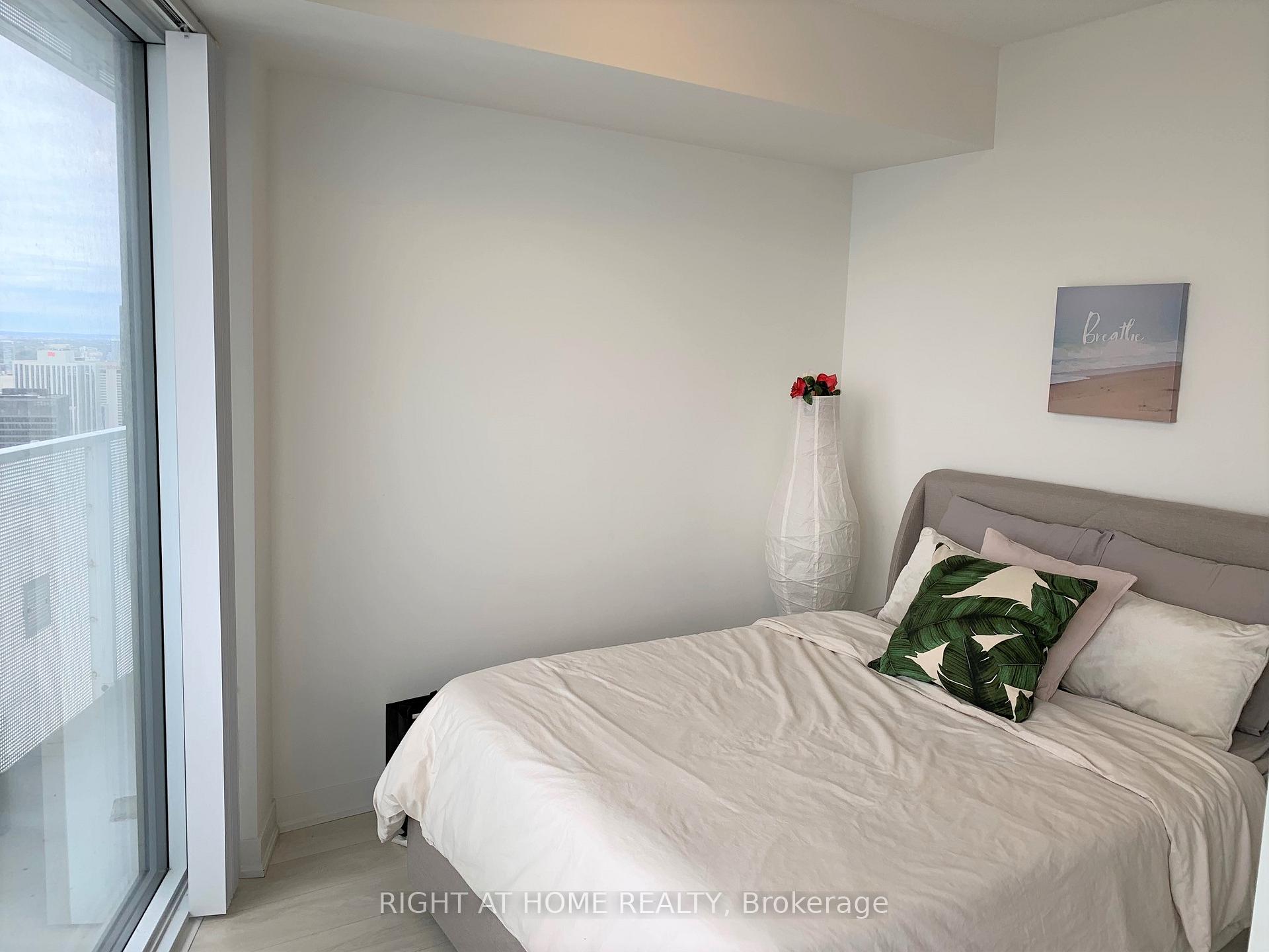 Photo 21 of Unit 5801, 88 Harbour Street, Toronto, Waterfront Communities — HOMEH