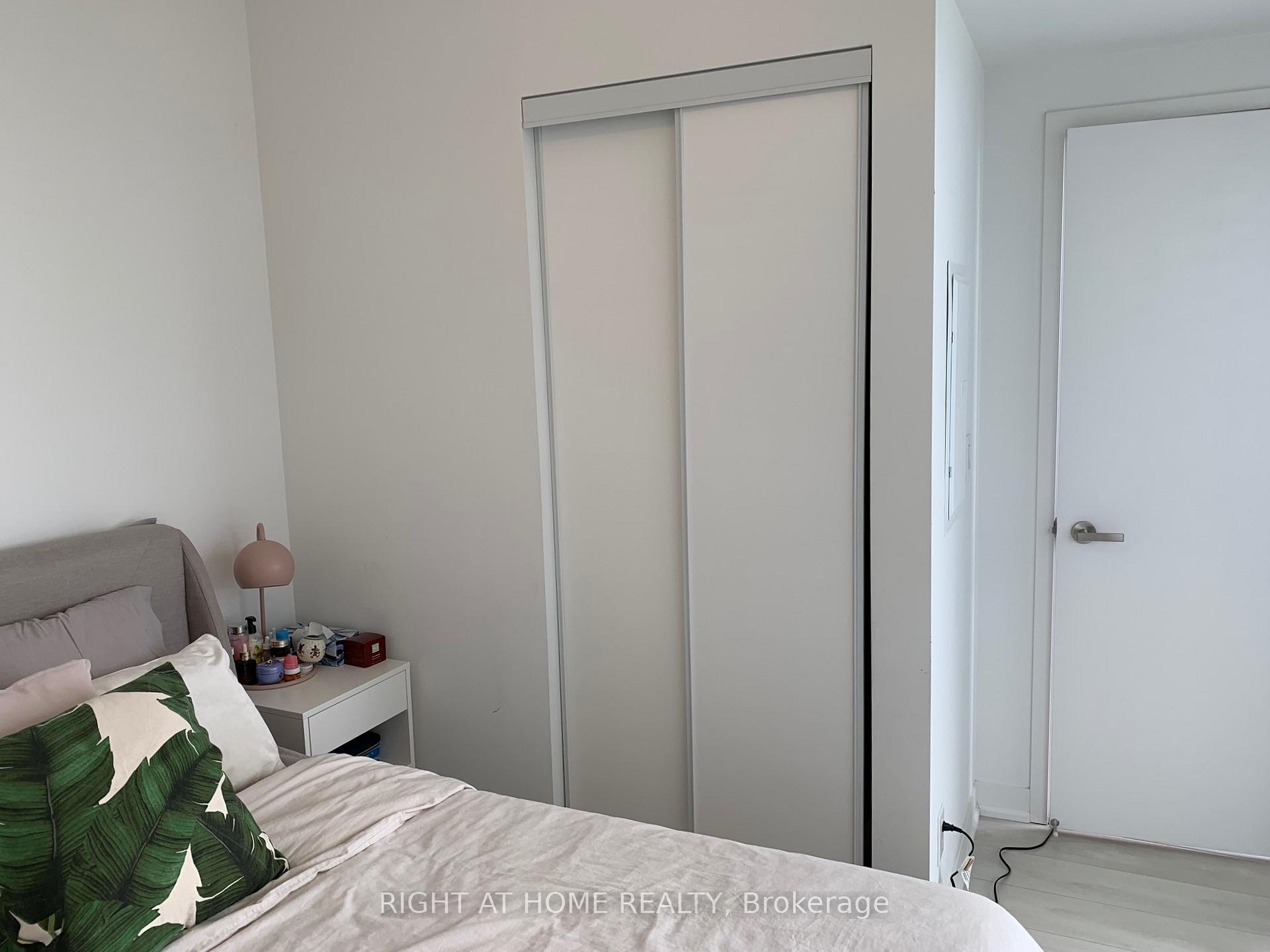 Photo 22 of Unit 5801, 88 Harbour Street, Toronto, Waterfront Communities — HOMEH