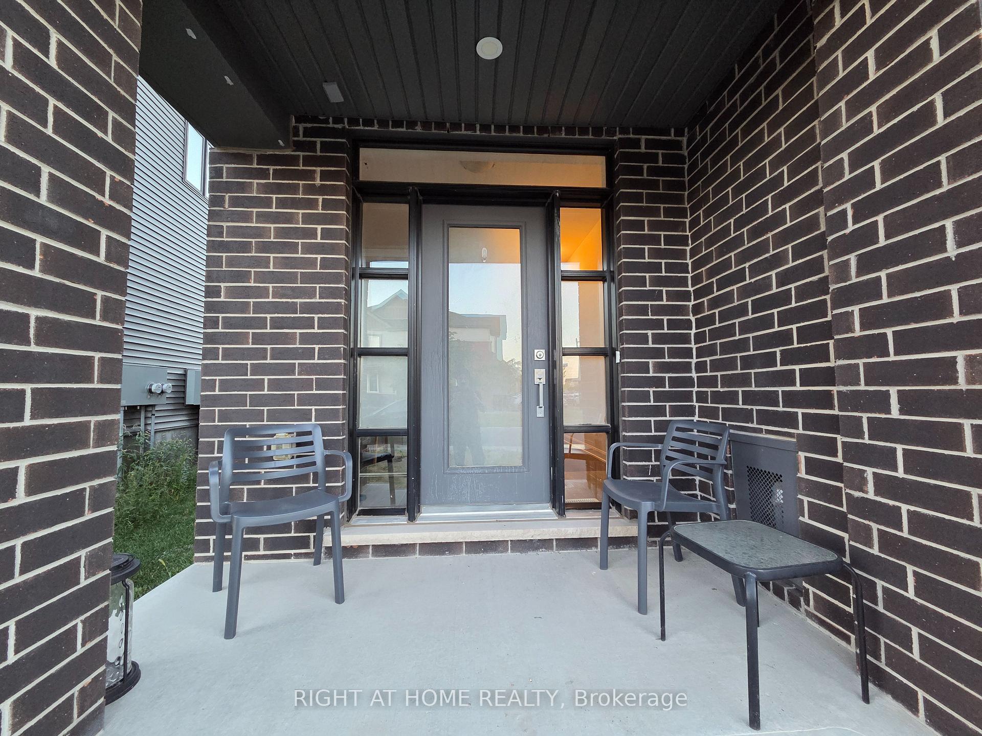 Photo 2 of 1062 Ballyhale Heights, Ottawa, Barrhaven - Half Moon Bay — HOMEH