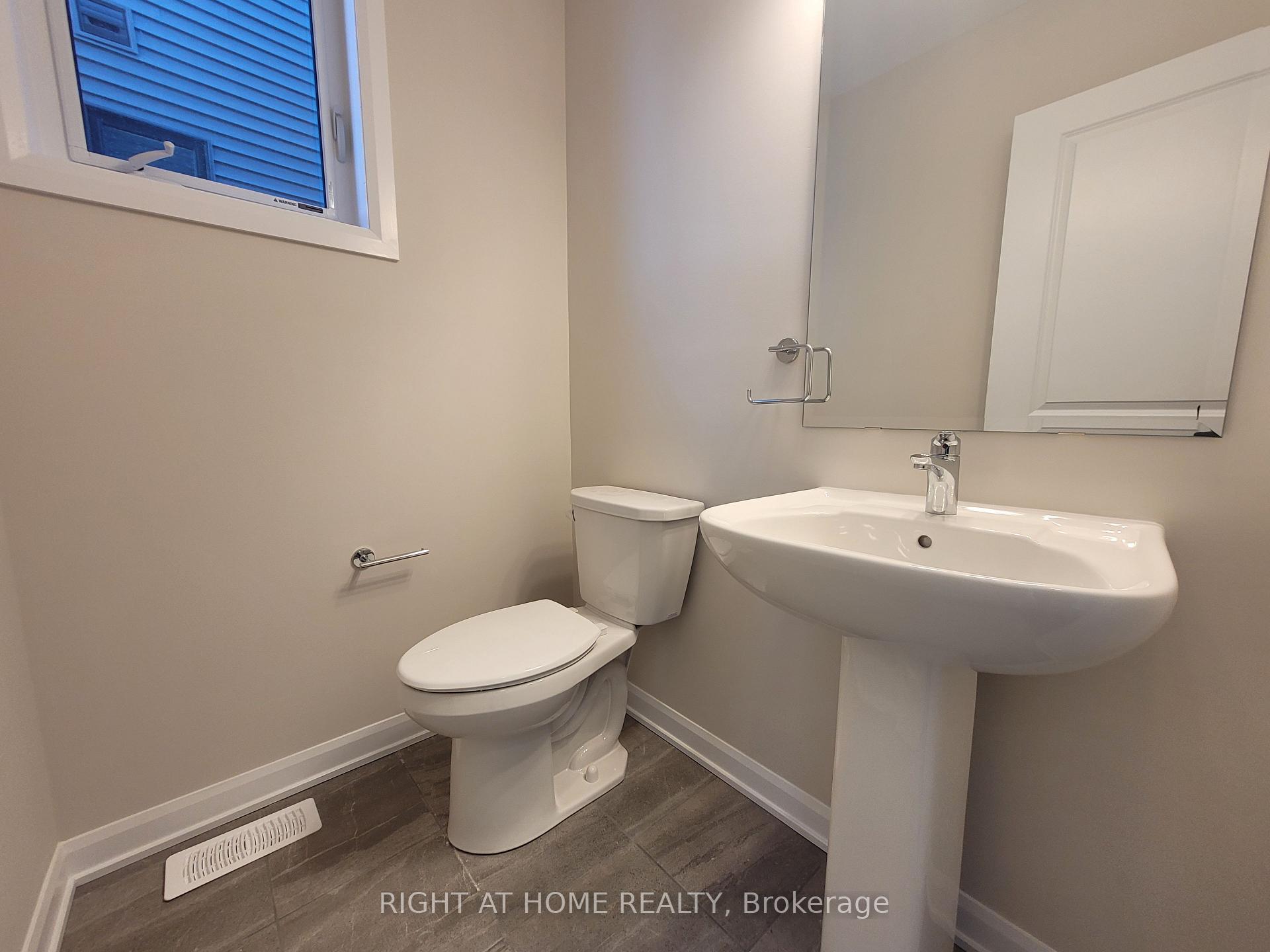 Photo 12 of 1062 Ballyhale Heights, Ottawa, Barrhaven - Half Moon Bay — HOMEH