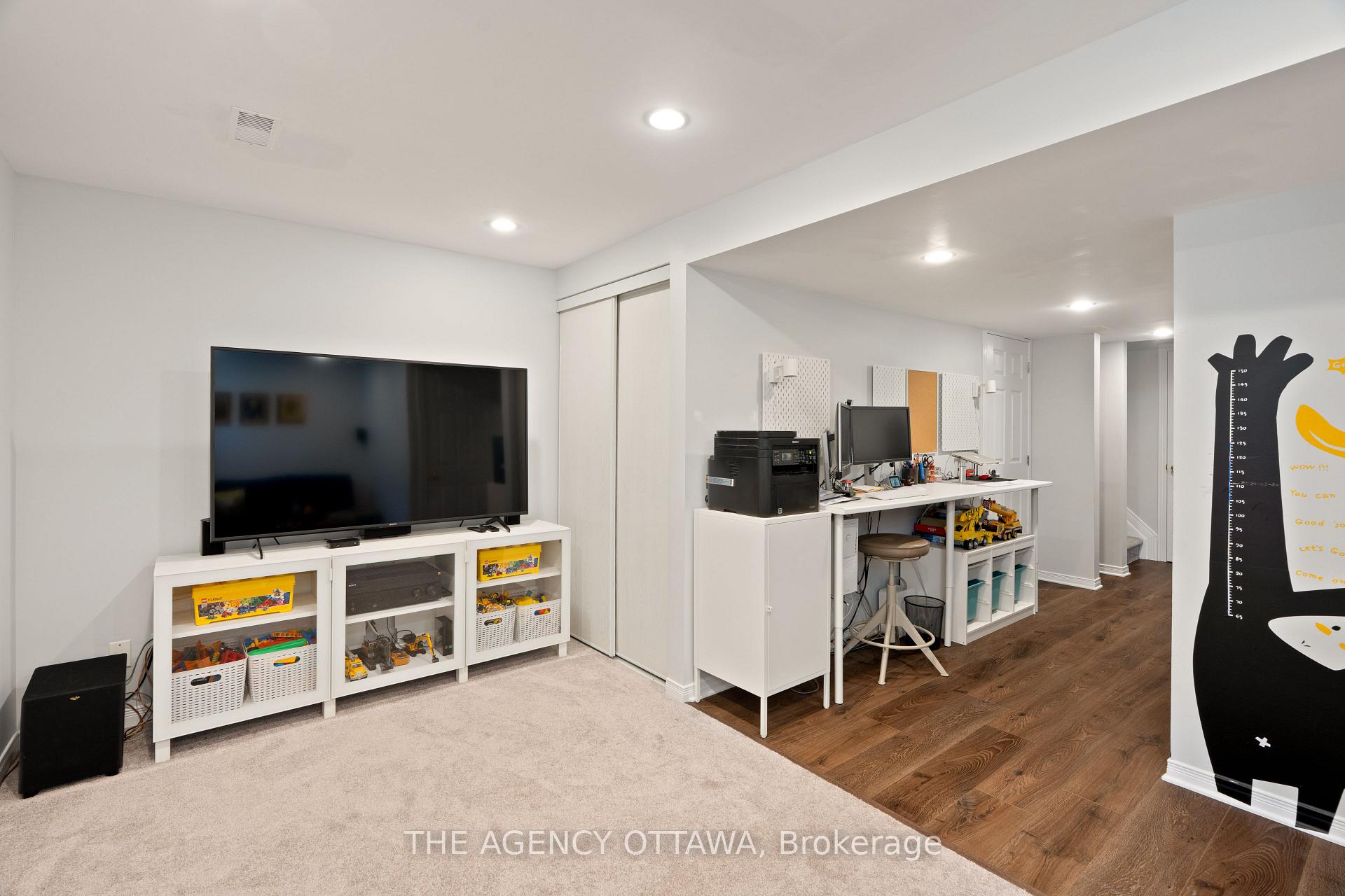 Photo 32 of 42 Kirkstone Private, Ottawa, Barrhaven - Stonebridge — HOMEH