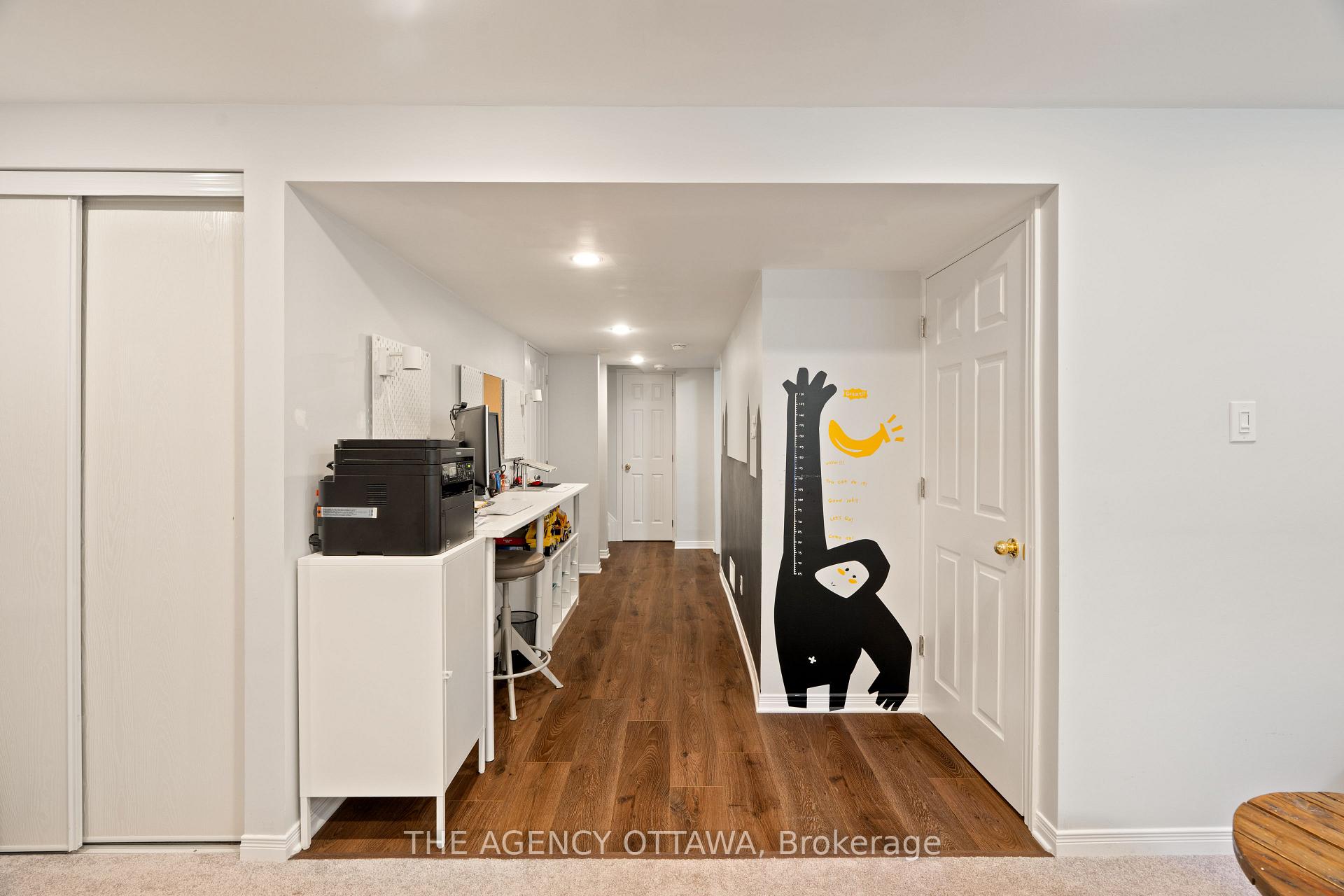 Photo 31 of 42 Kirkstone Private, Ottawa, Barrhaven - Stonebridge — HOMEH