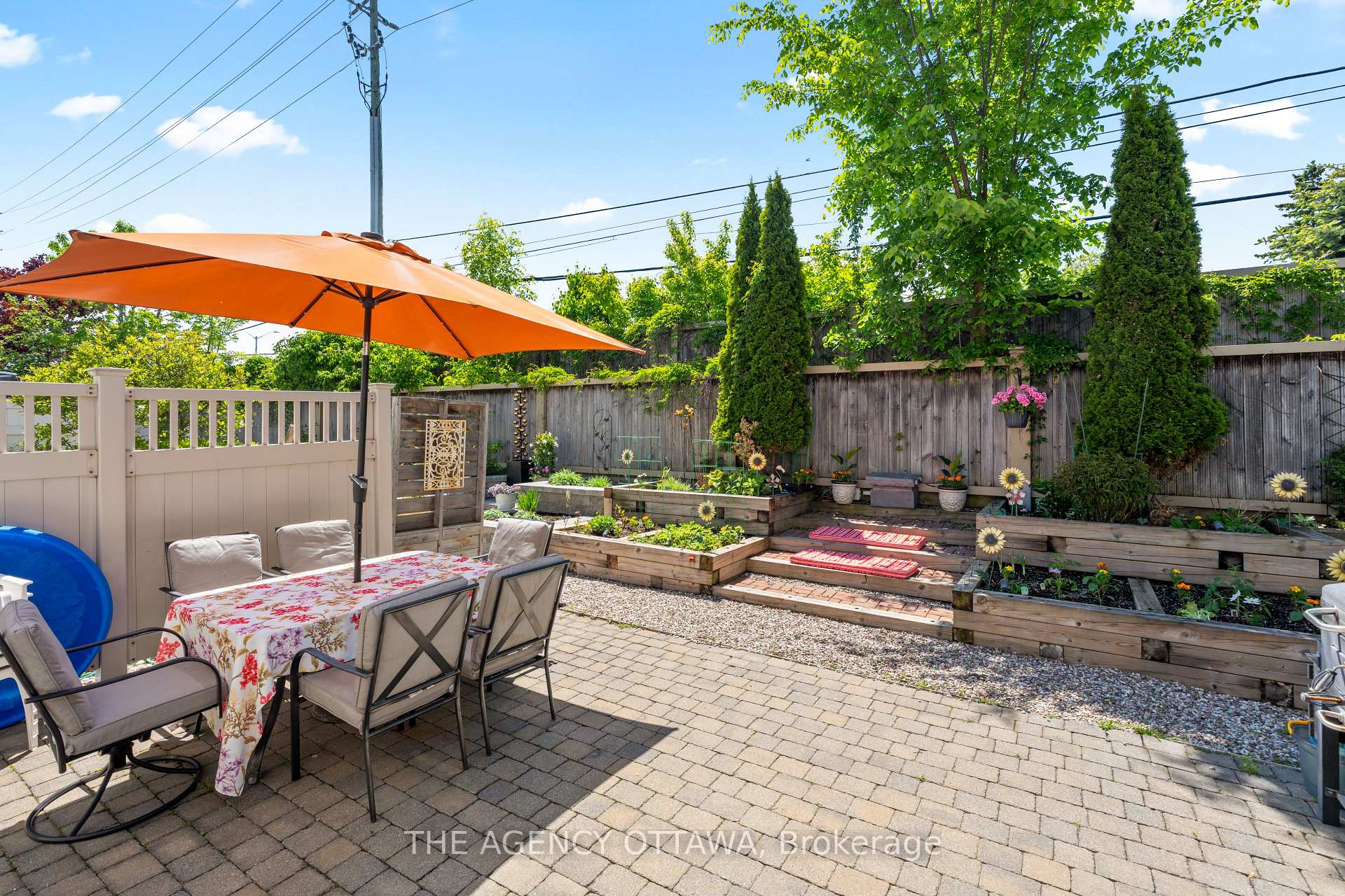 Photo 34 of 42 Kirkstone Private, Ottawa, Barrhaven - Stonebridge — HOMEH