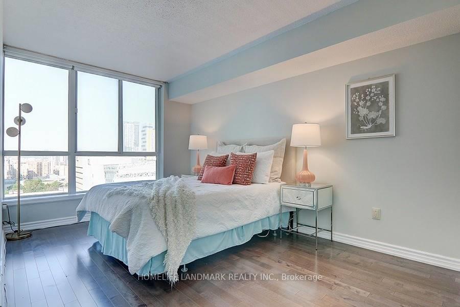 Photo 11 of Unit 1908, 38 Elm Street, Toronto, Bay Street Corridor — HOMEH