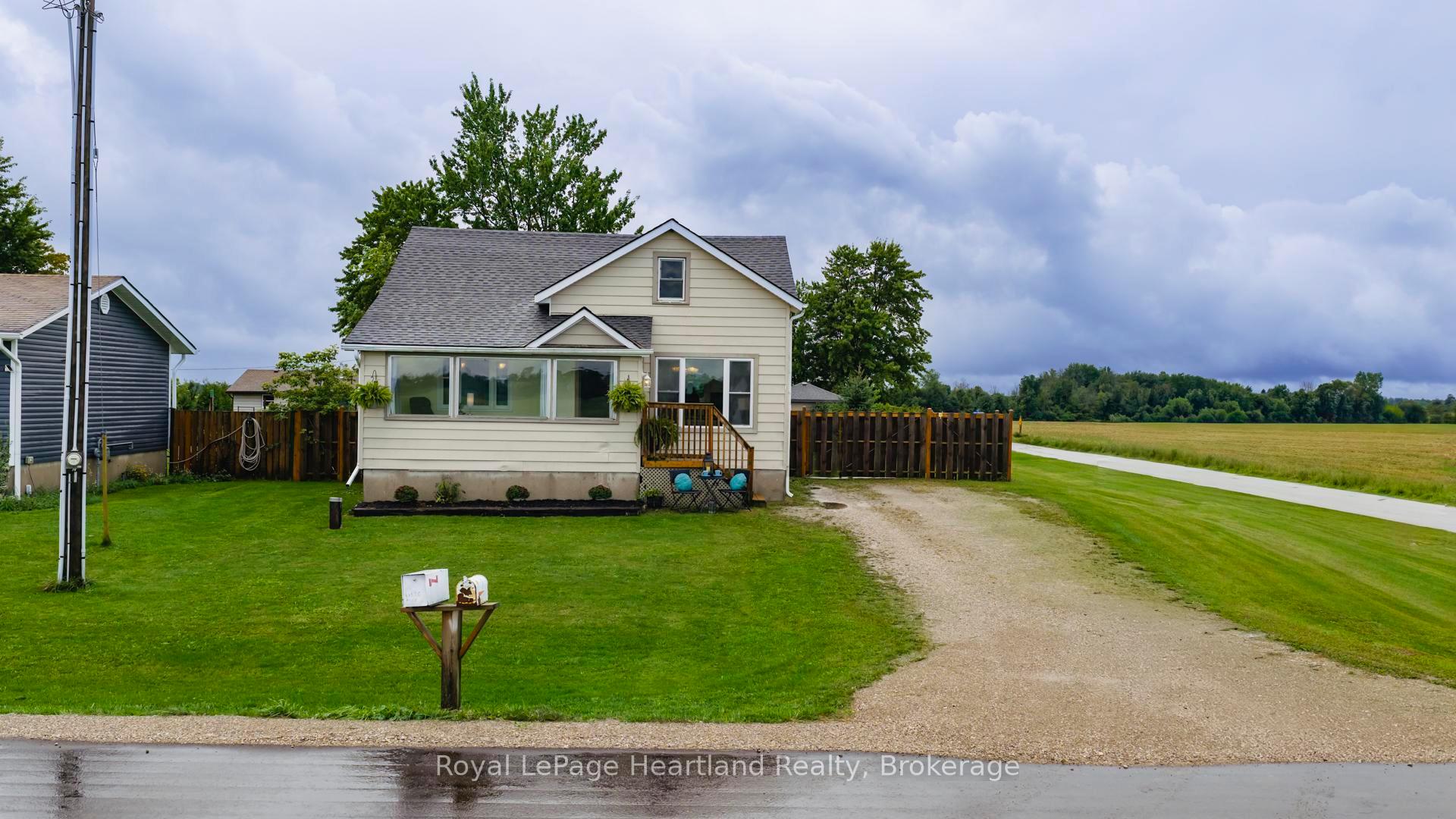 Photo 1 of 41553 Summerhill Road S, Central Huron, Hullett — HOMEH