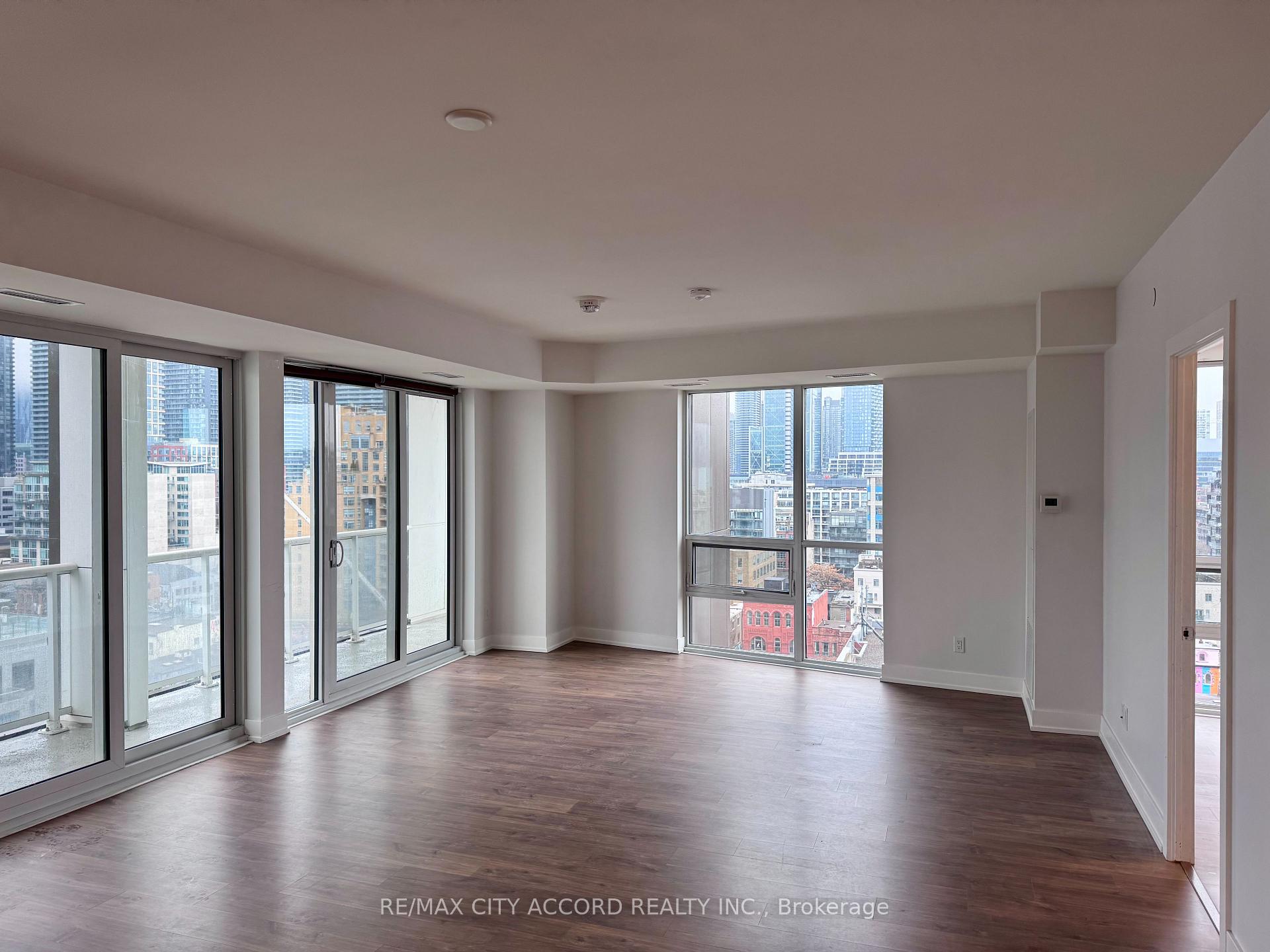 Photo 16 of Unit 1215, 80 Vanauley Street, Toronto, Kensington-Chinatown — HOMEH