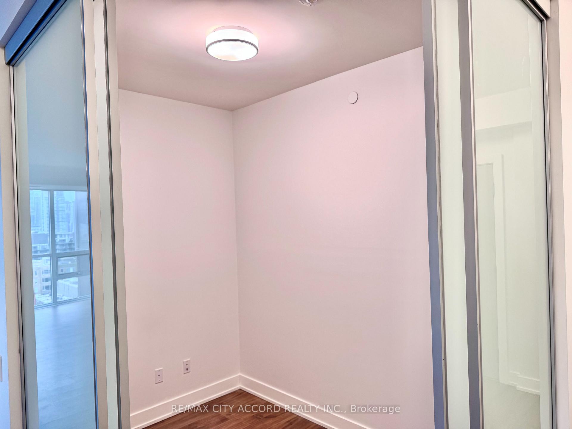 Photo 15 of Unit 1215, 80 Vanauley Street, Toronto, Kensington-Chinatown — HOMEH
