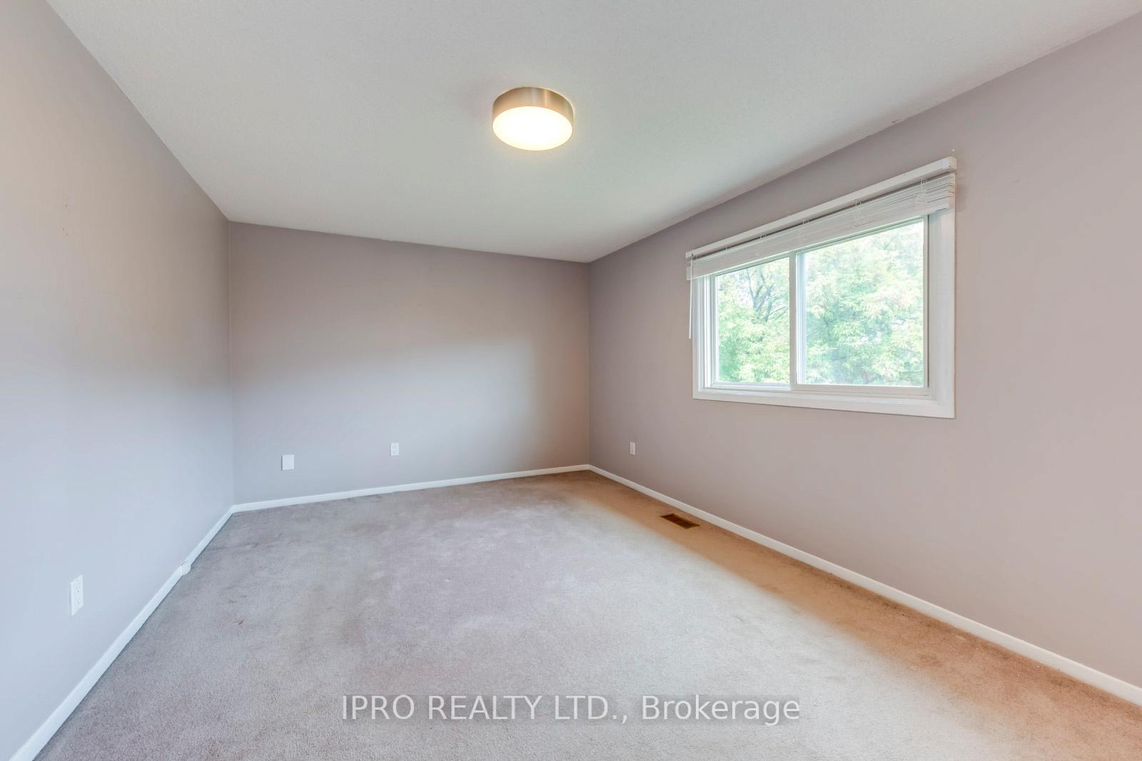 Photo 20 of 7 Wright Crescent, Ajax, Central — HOMEH