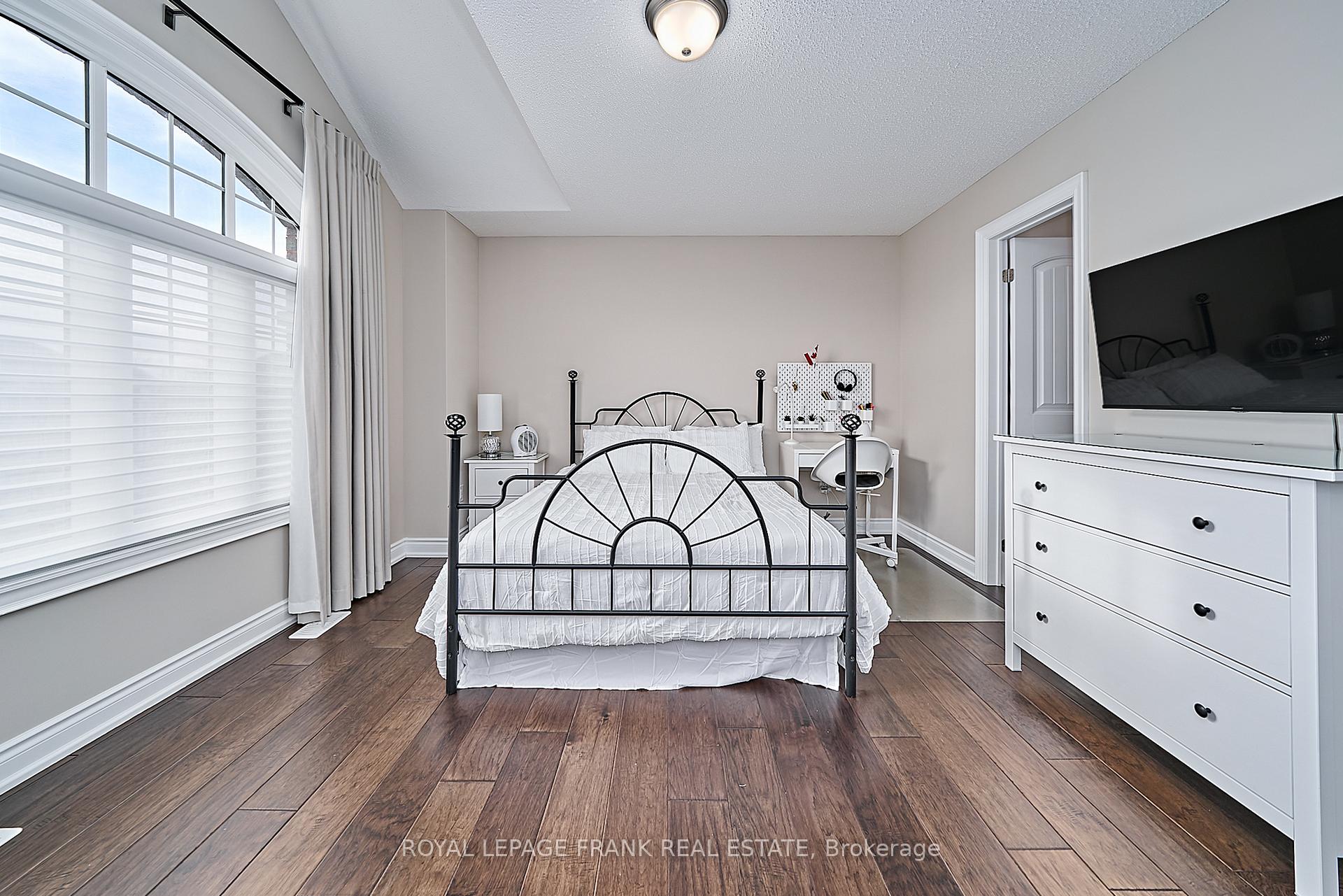 Photo 27 of 83 Sharplin Drive, Ajax, South East — HOMEH