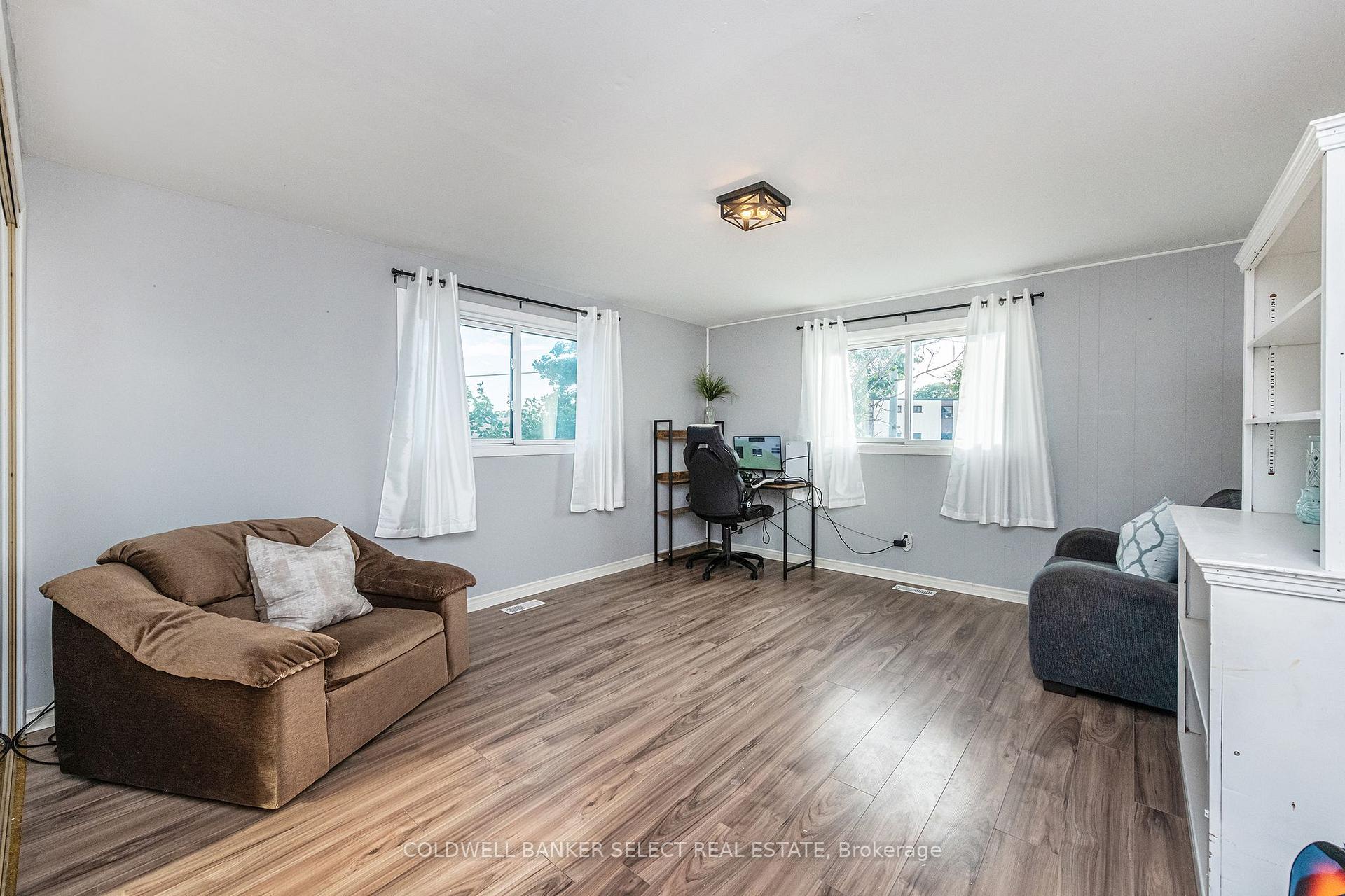 Photo 19 of 243 Leavens Court, Caledon, Bolton East — HOMEH