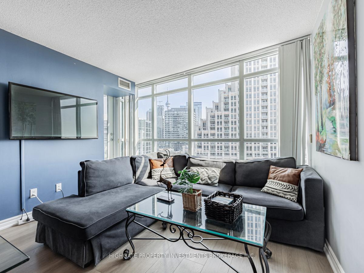 Photo 12 of Unit 1302, 215 Fort York Boulevard, Toronto, Niagara — HOMEH