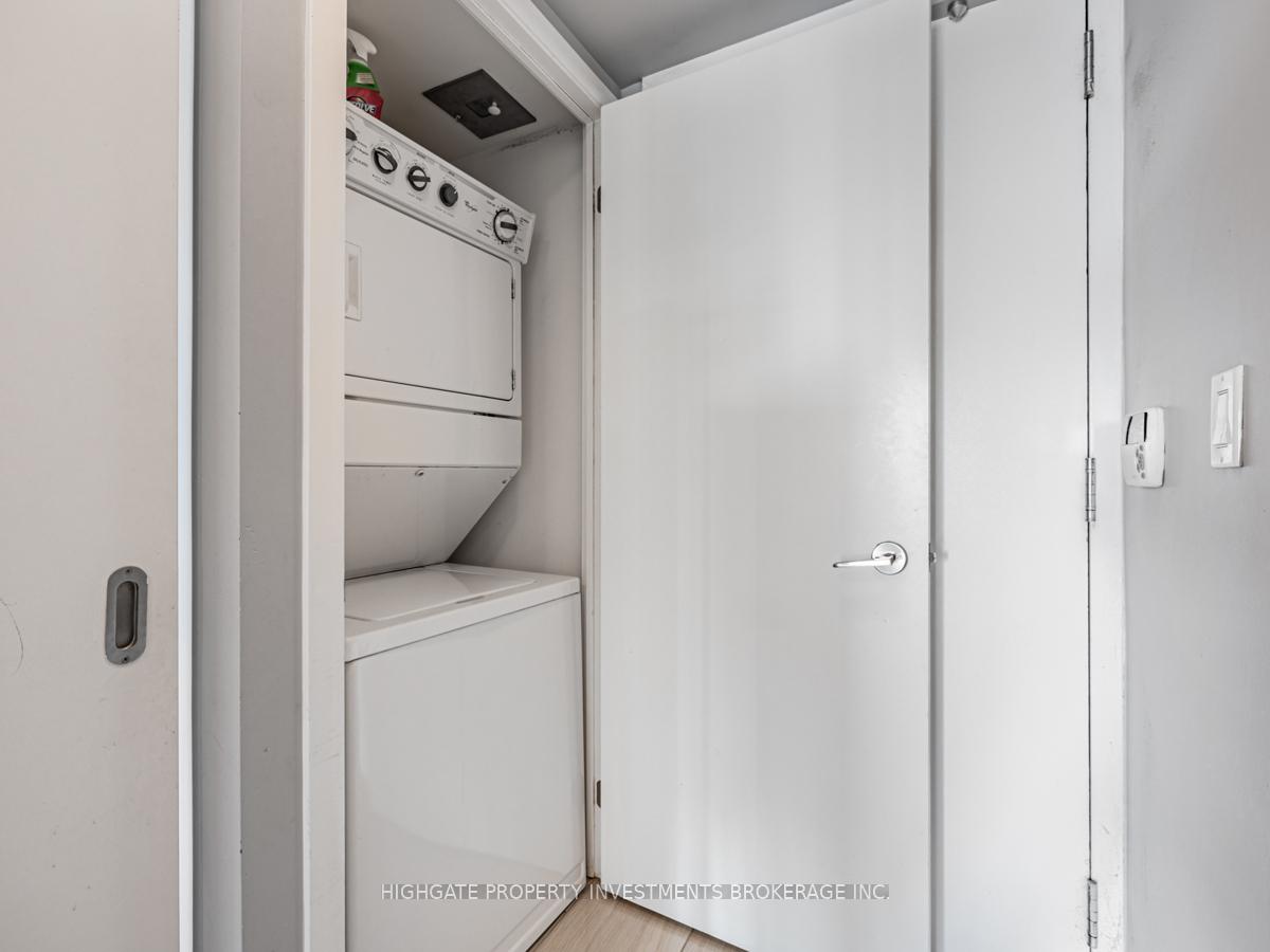 Photo 15 of Unit 1302, 215 Fort York Boulevard, Toronto, Niagara — HOMEH