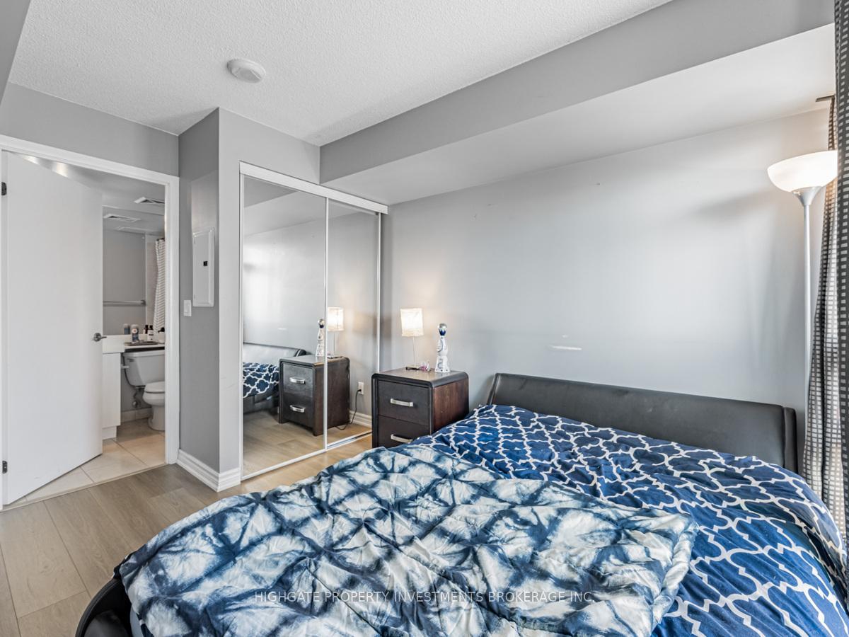 Photo 22 of Unit 1302, 215 Fort York Boulevard, Toronto, Niagara — HOMEH