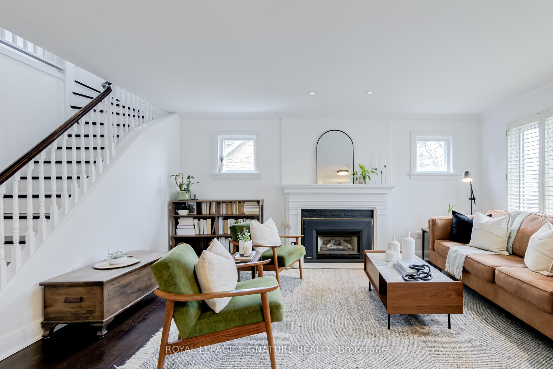 Photo 4 of 129 Wells Street, Aurora, Aurora Village — HOMEH