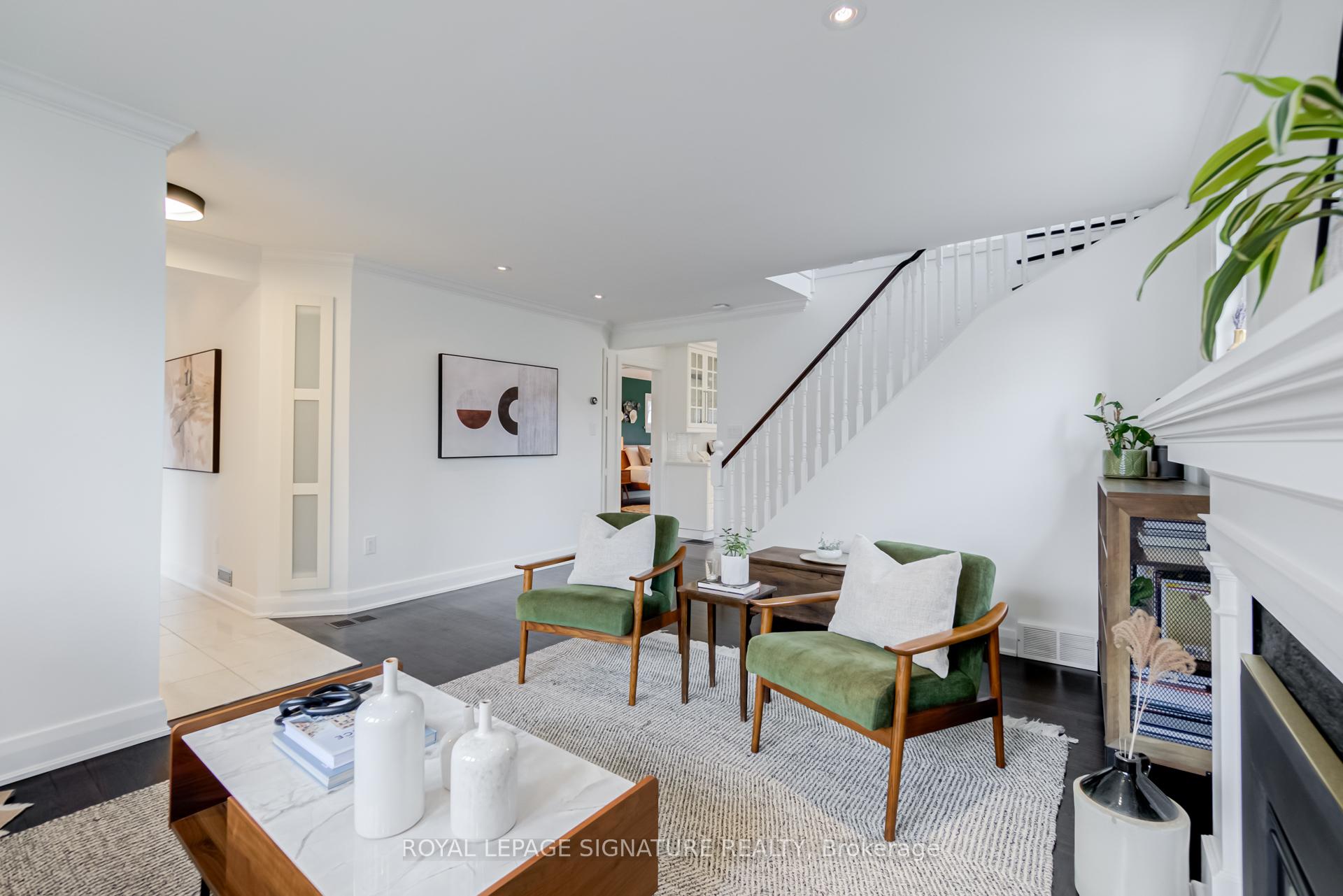 Photo 8 of 129 Wells Street, Aurora, Aurora Village — HOMEH