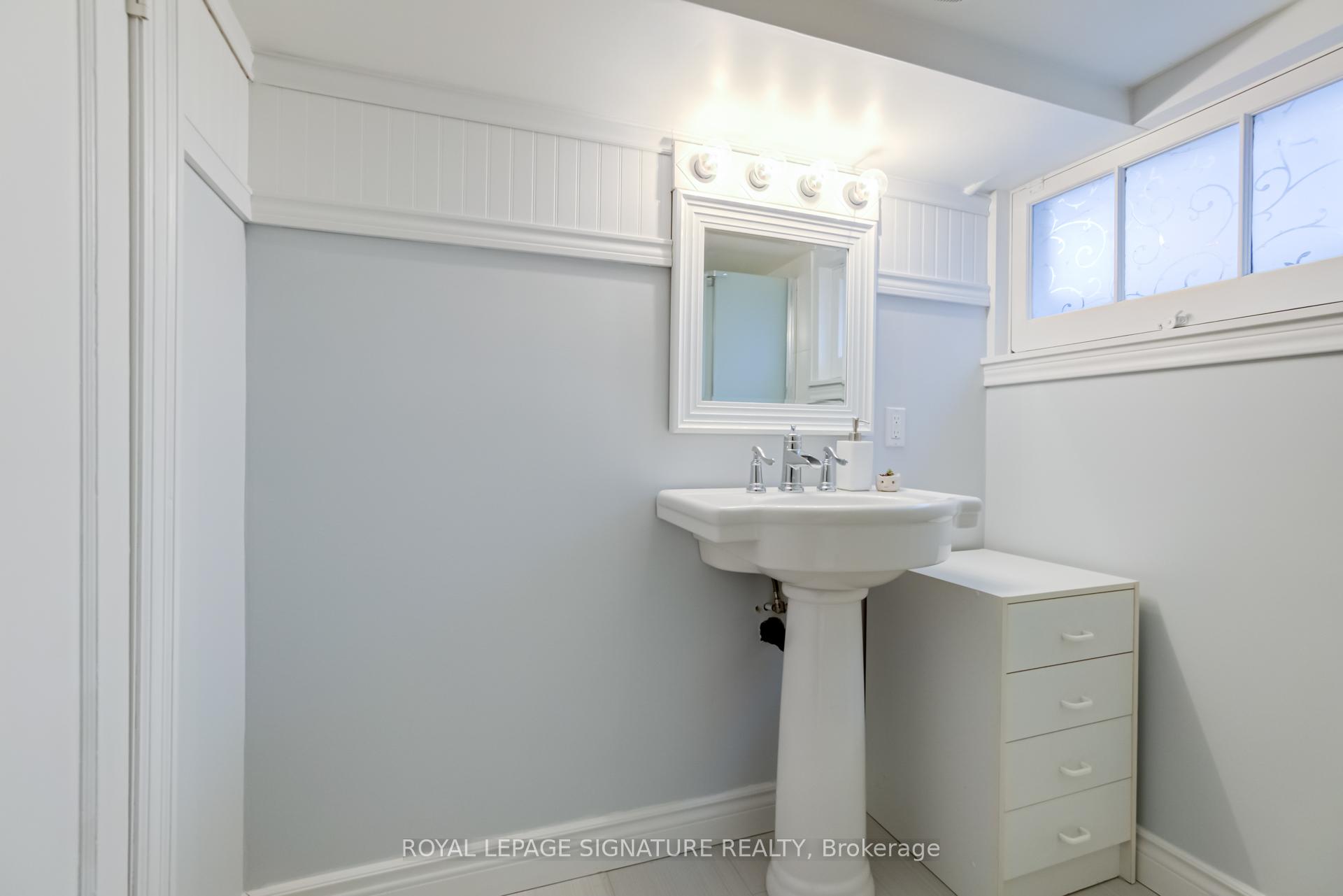 Photo 36 of 129 Wells Street, Aurora, Aurora Village — HOMEH