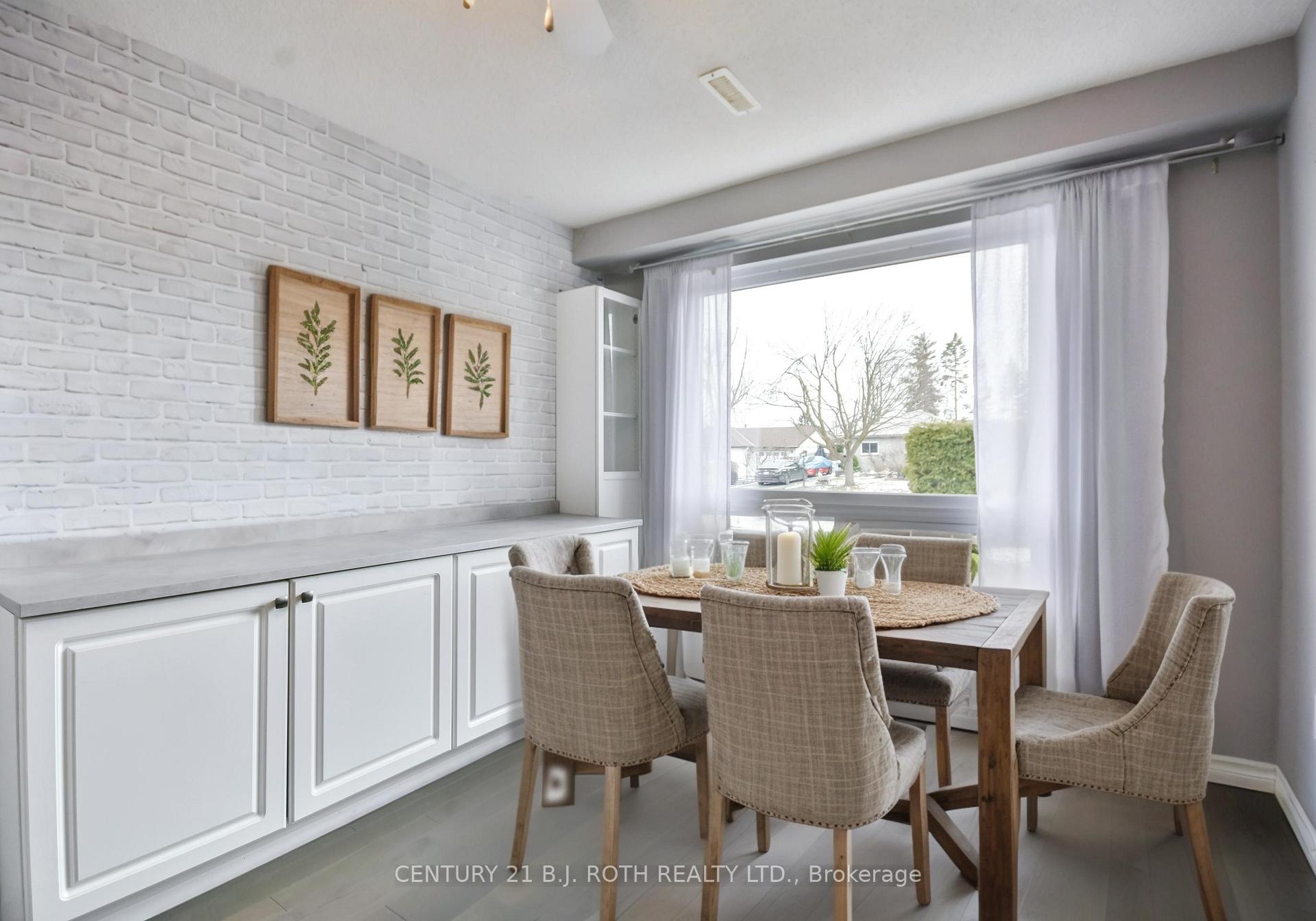 Photo 3 of 247 Letitia Street, Barrie, Letitia Heights — HOMEH