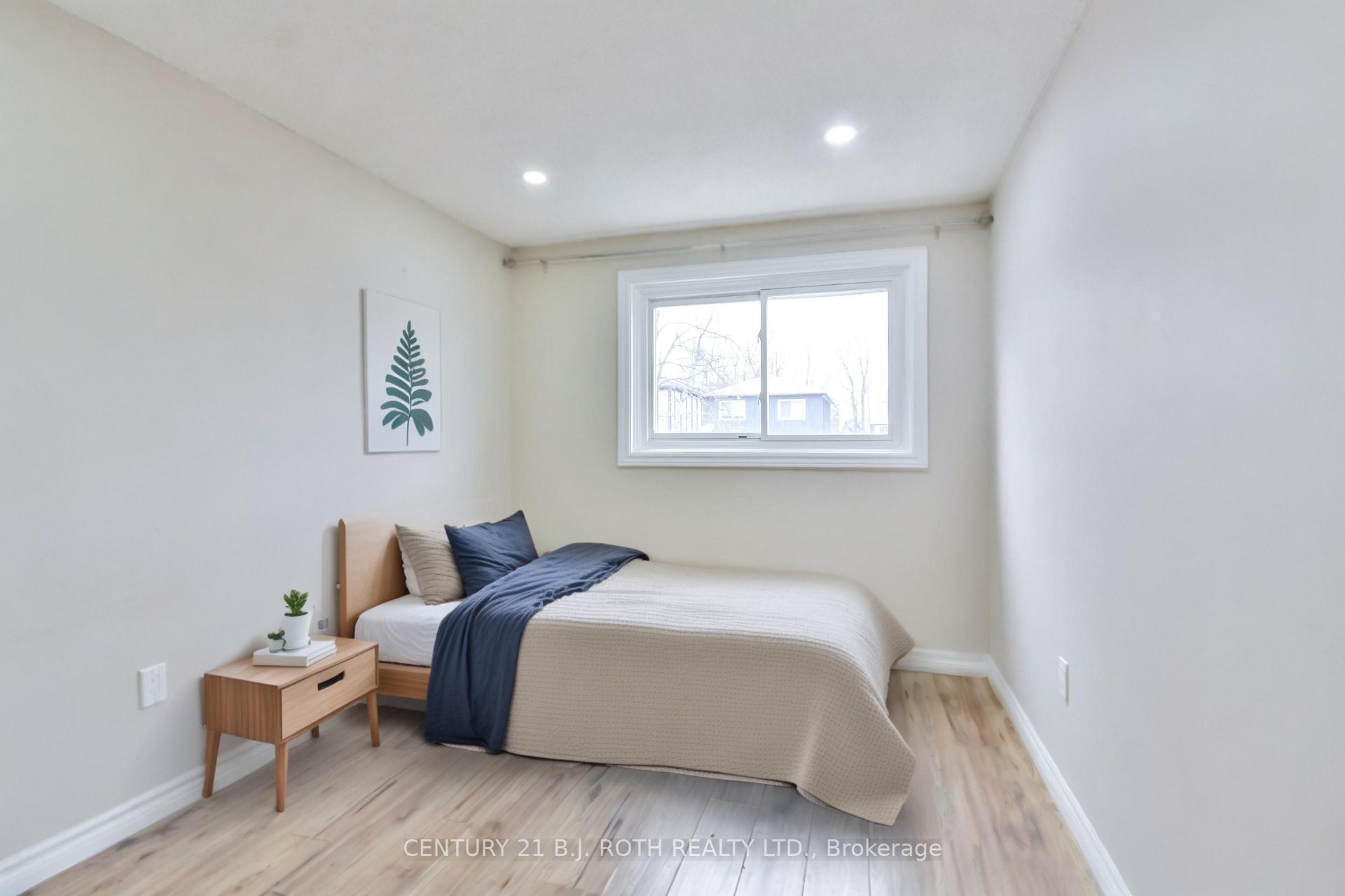 Photo 15 of 247 Letitia Street, Barrie, Letitia Heights — HOMEH