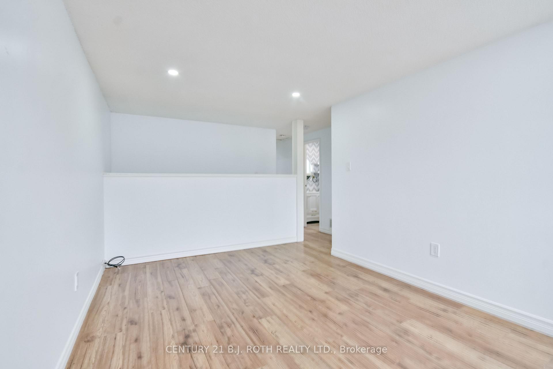 Photo 21 of 247 Letitia Street, Barrie, Letitia Heights — HOMEH