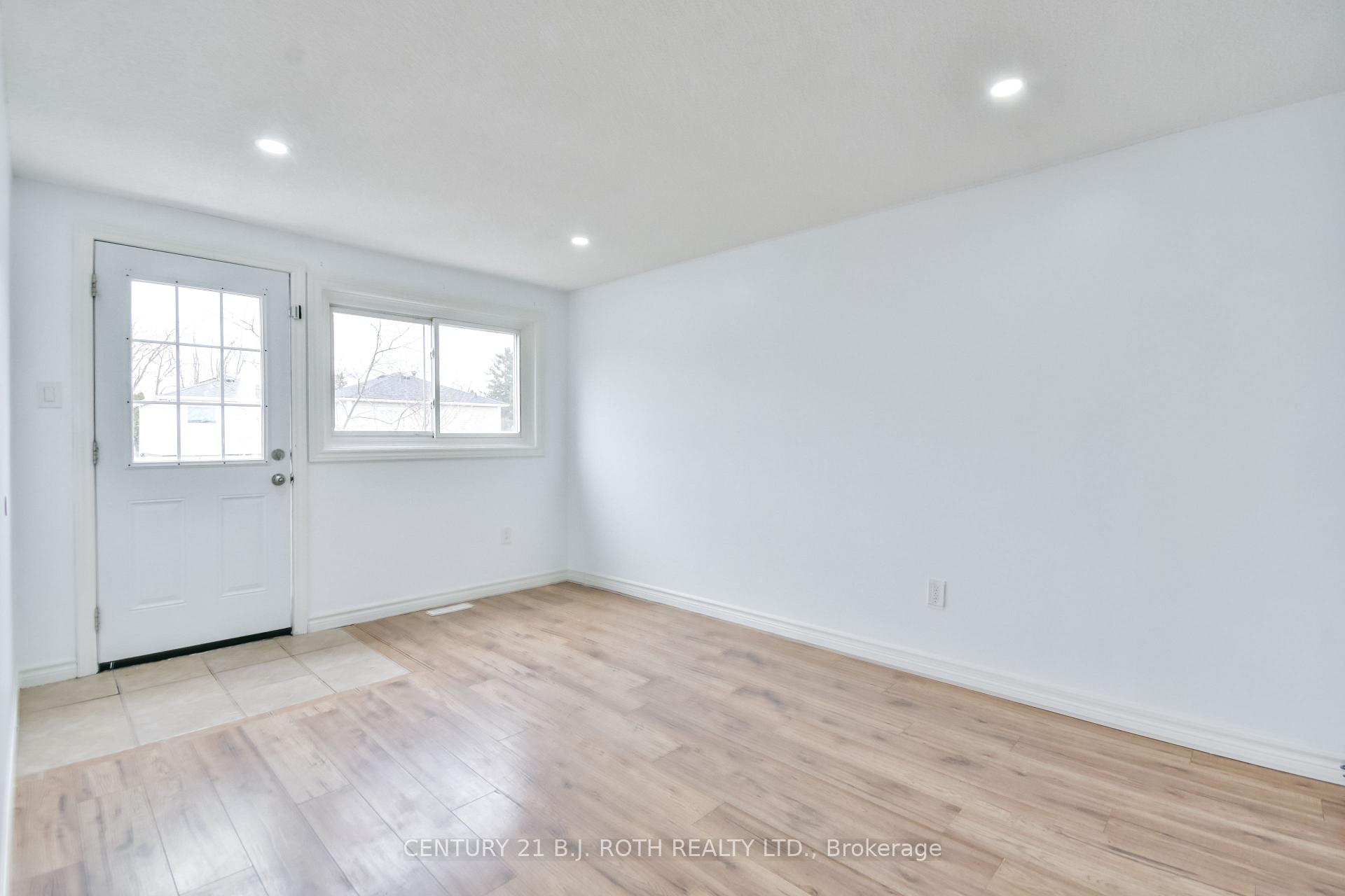 Photo 20 of 247 Letitia Street, Barrie, Letitia Heights — HOMEH