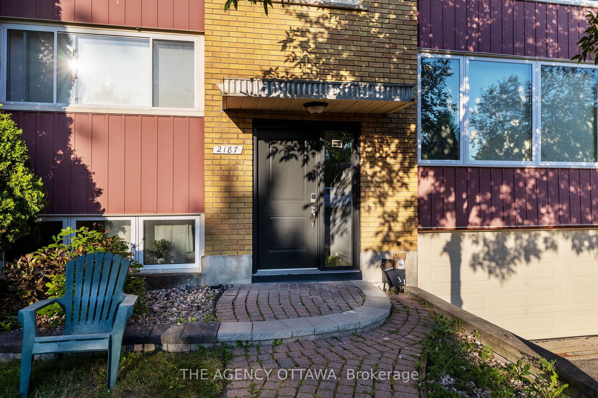 Photo 2 of Unit 2, 2187 Plesser Street, Ottawa, Elmvale Acres/Urbandale — HOMEH
