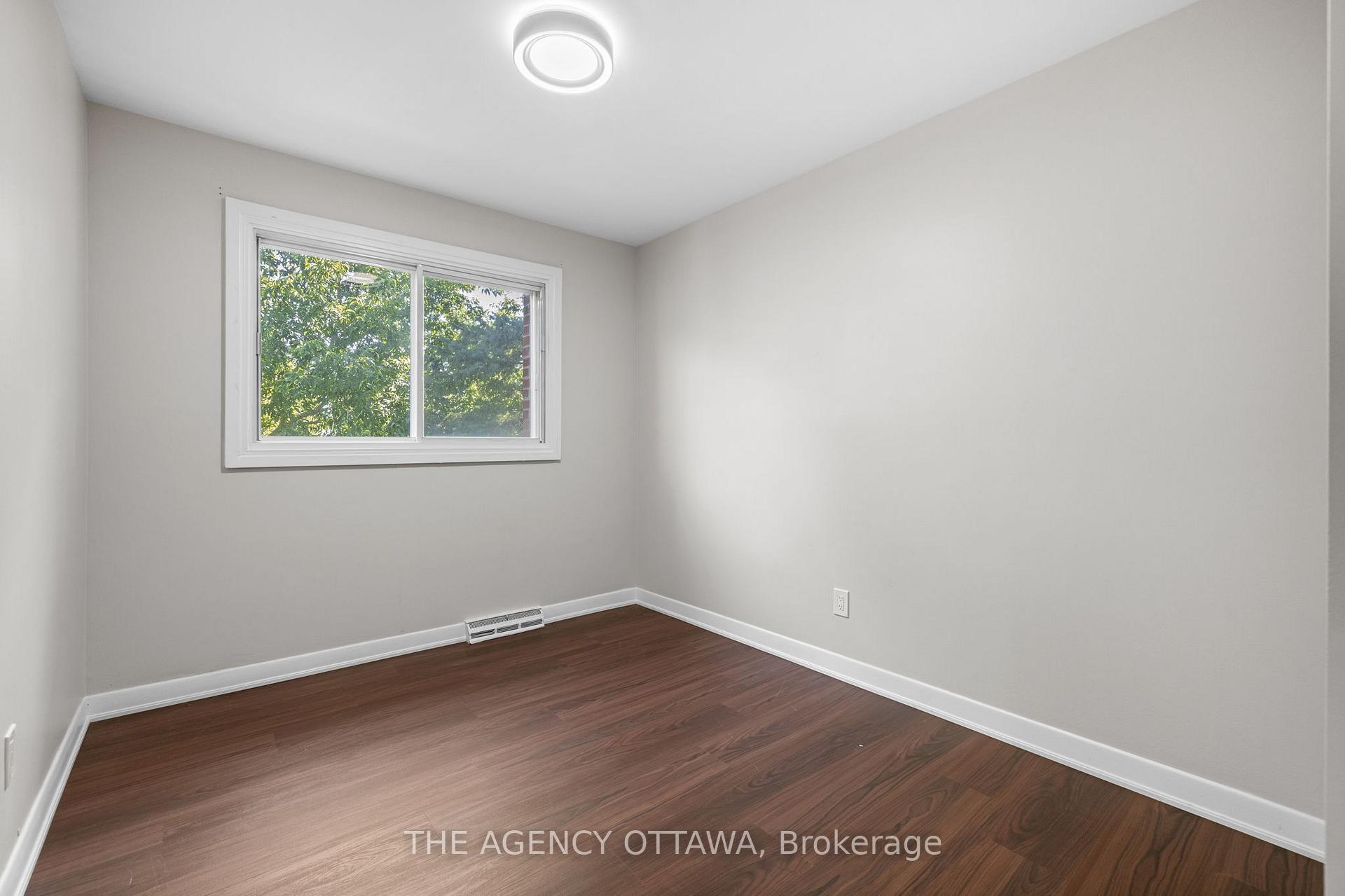 Photo 17 of Unit 2, 2187 Plesser Street, Ottawa, Elmvale Acres/Urbandale — HOMEH