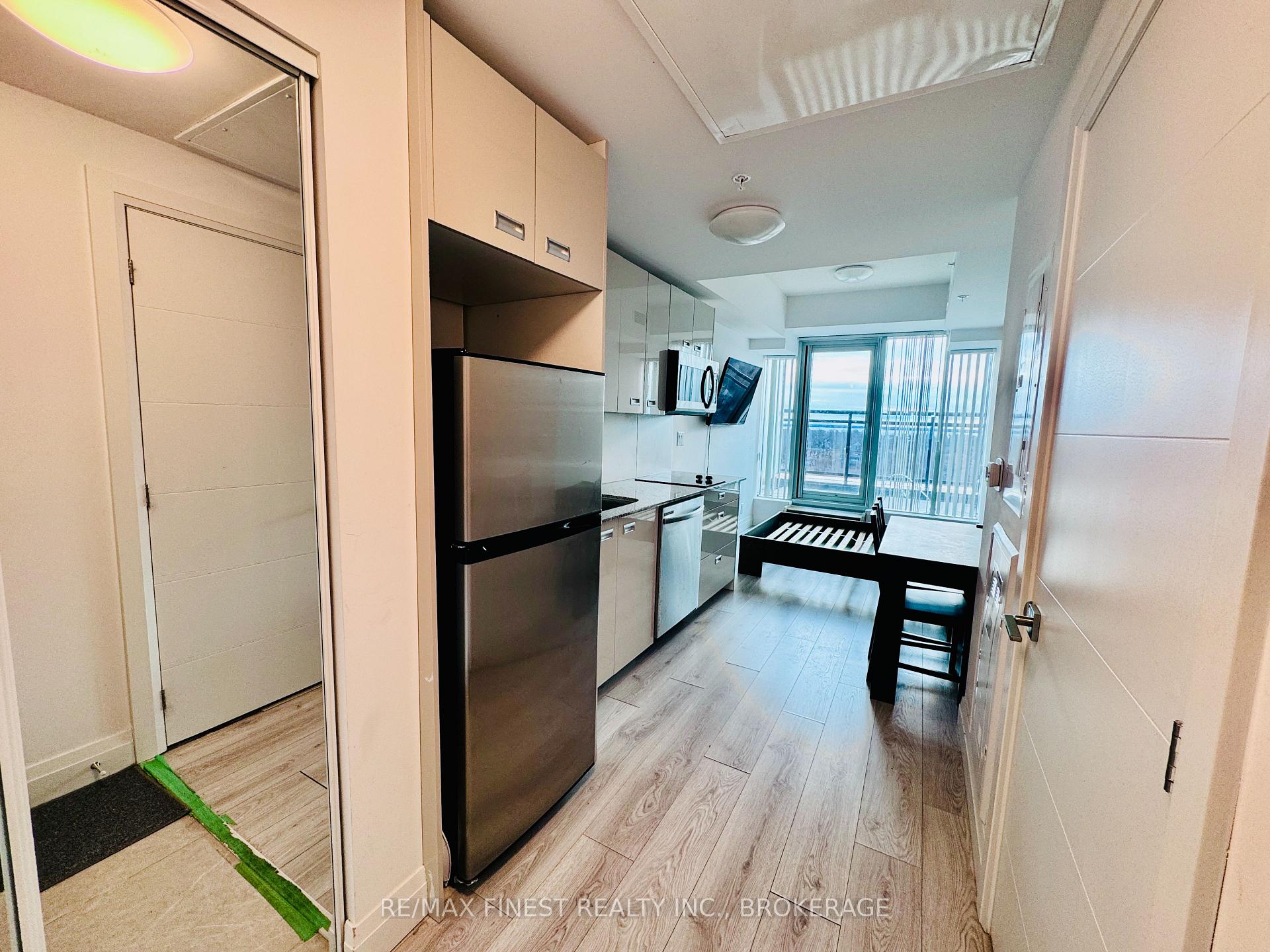 Photo 6 of Unit 906, 652 Princess Street, Kingston, Central City East — HOMEH
