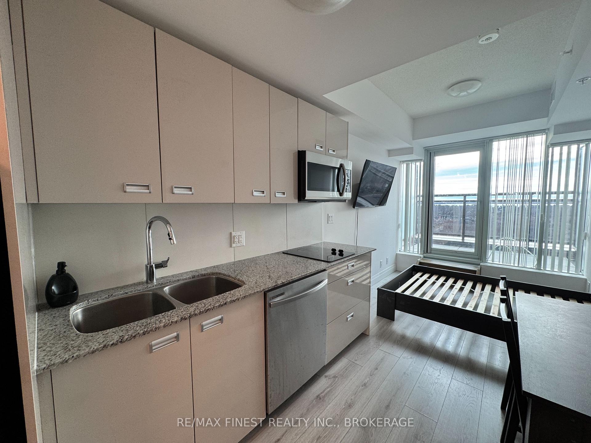 Photo 8 of Unit 906, 652 Princess Street, Kingston, Central City East — HOMEH